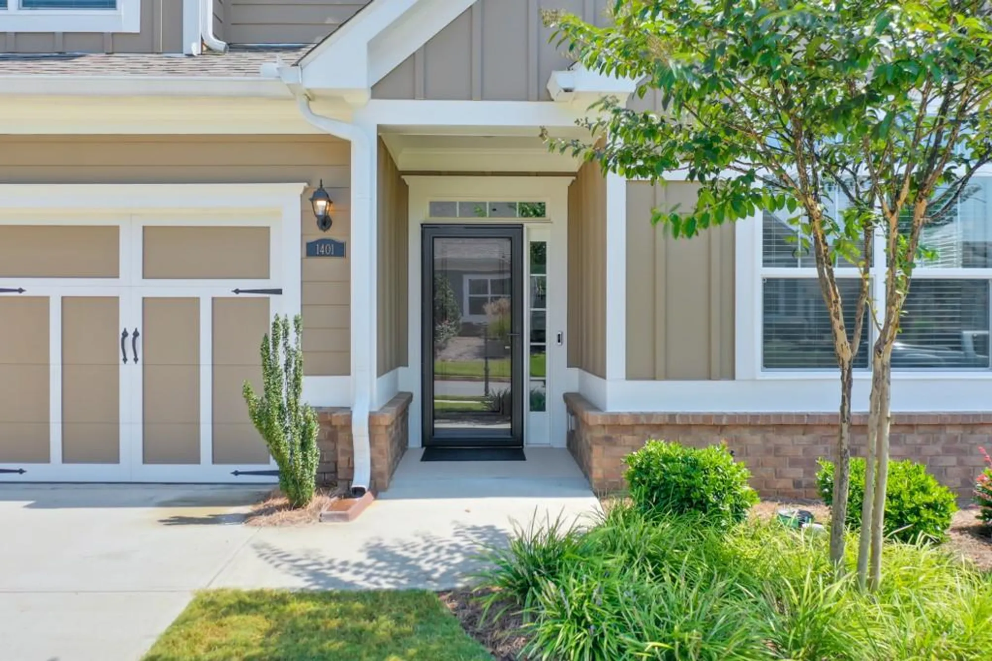 Property Slideshow image 32 of 47 | 1401 lexington green pnes, Cumming, GA, 30040