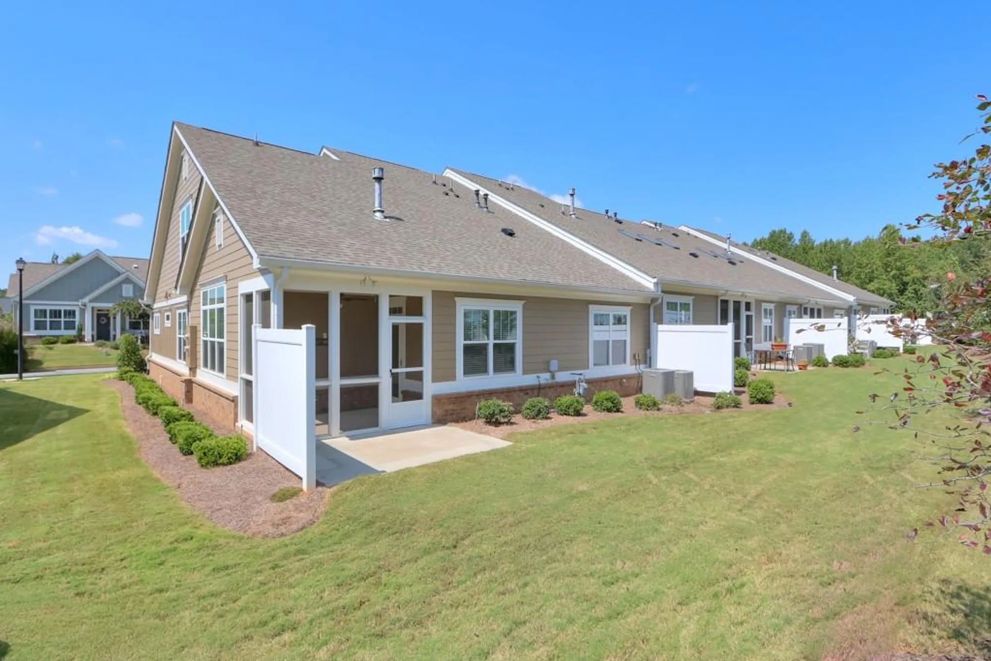 Property Slideshow image 39 of 47 | 1401 lexington green pnes, Cumming, GA, 30040