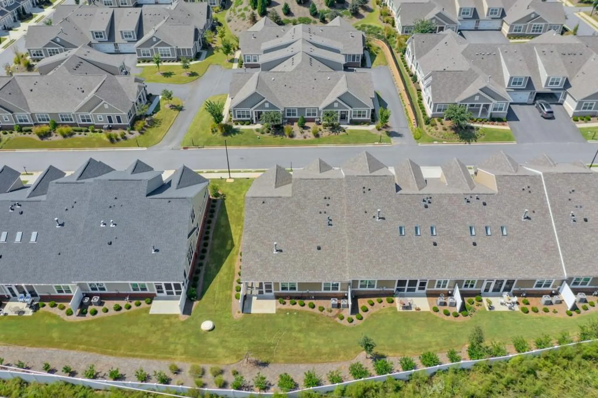 Property Slideshow image 37 of 47 | 1401 lexington green pnes, Cumming, GA, 30040