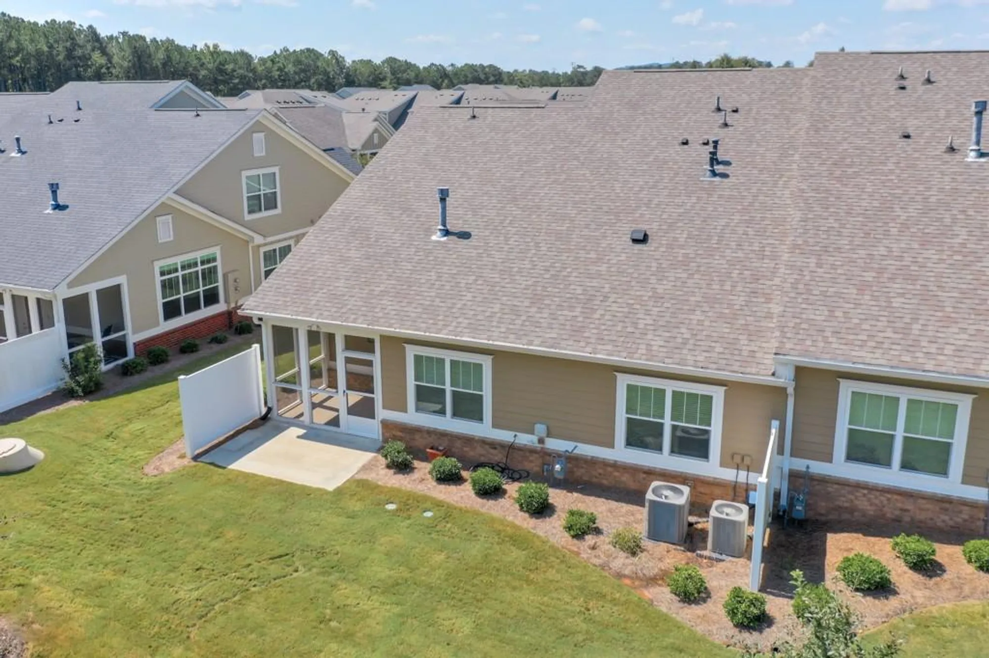 Property Slideshow image 38 of 47 | 1401 lexington green pnes, Cumming, GA, 30040