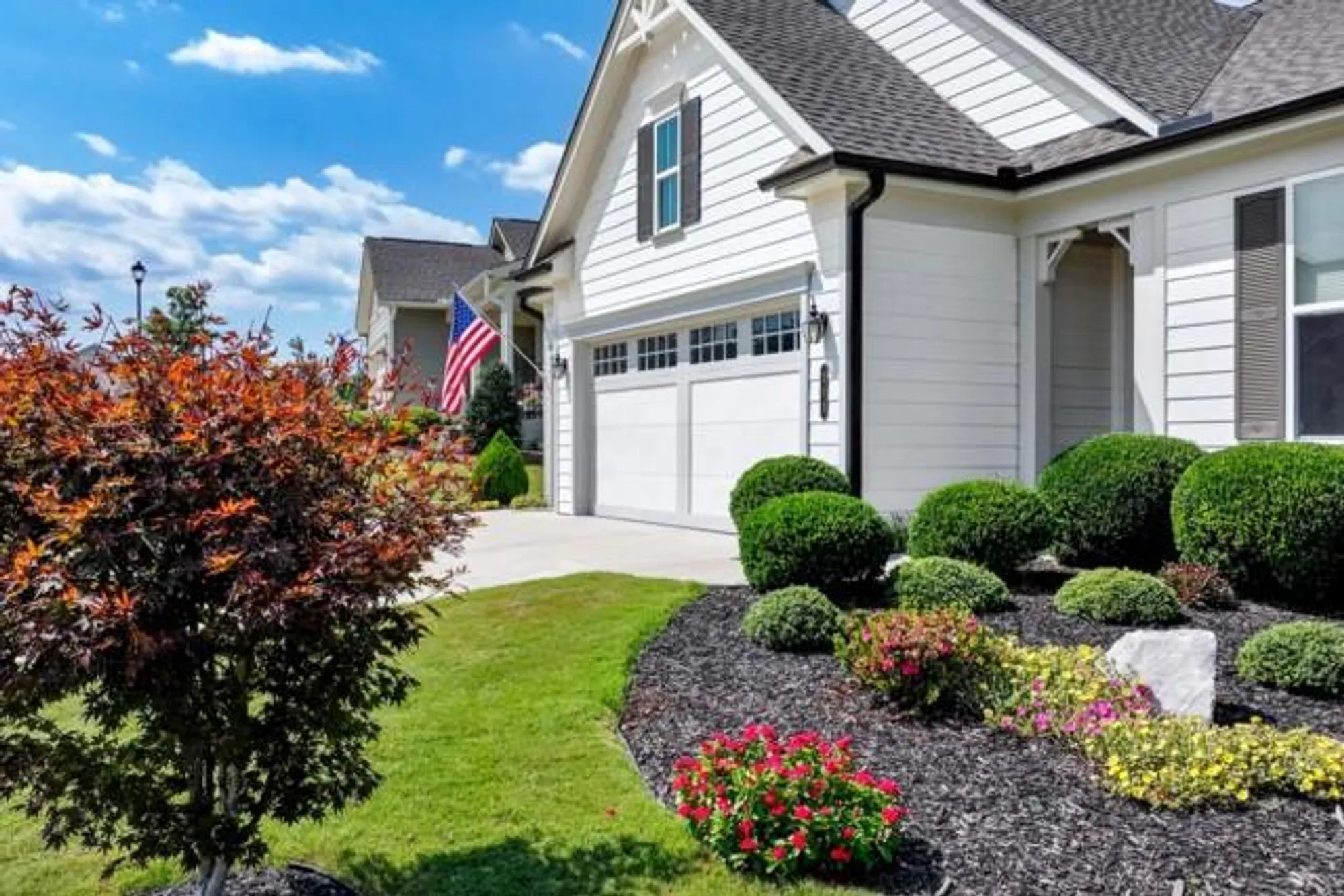 Property Slideshow image 6 of 82 | 215 silver ct, Hoschton, GA, 30548