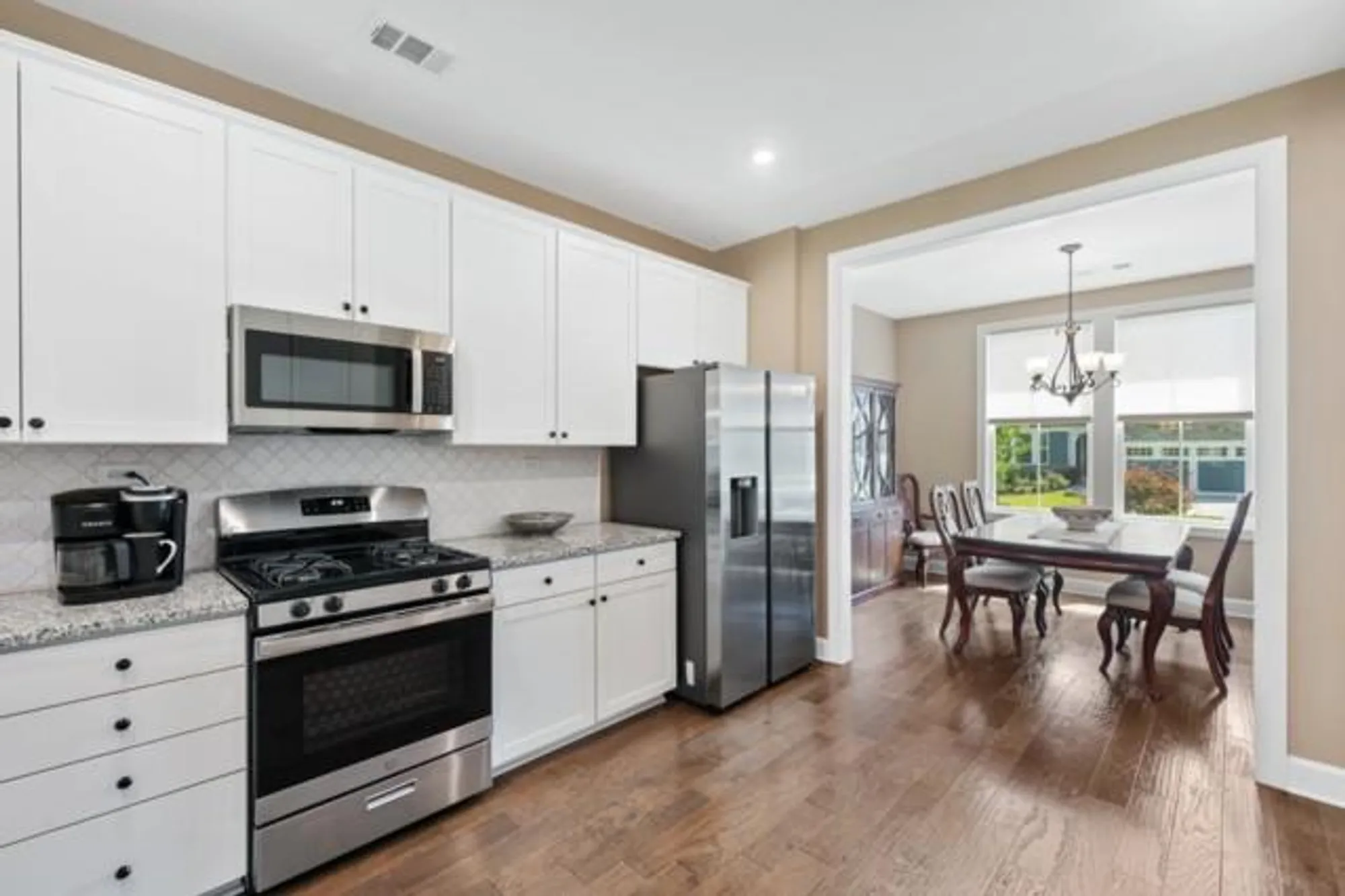 Property Slideshow image 12 of 82 | 215 silver ct, Hoschton, GA, 30548