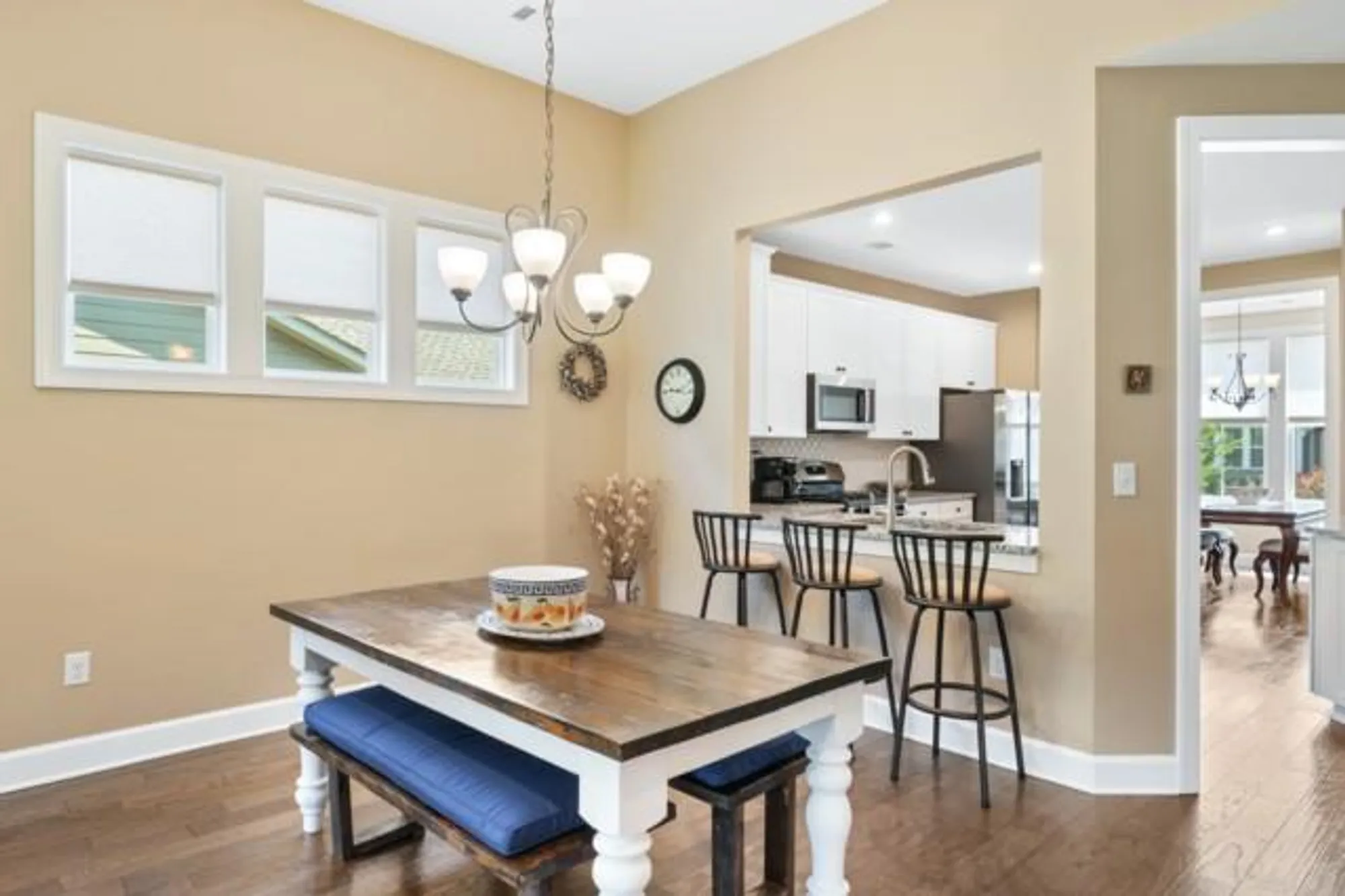 Property Slideshow image 14 of 82 | 215 silver ct, Hoschton, GA, 30548