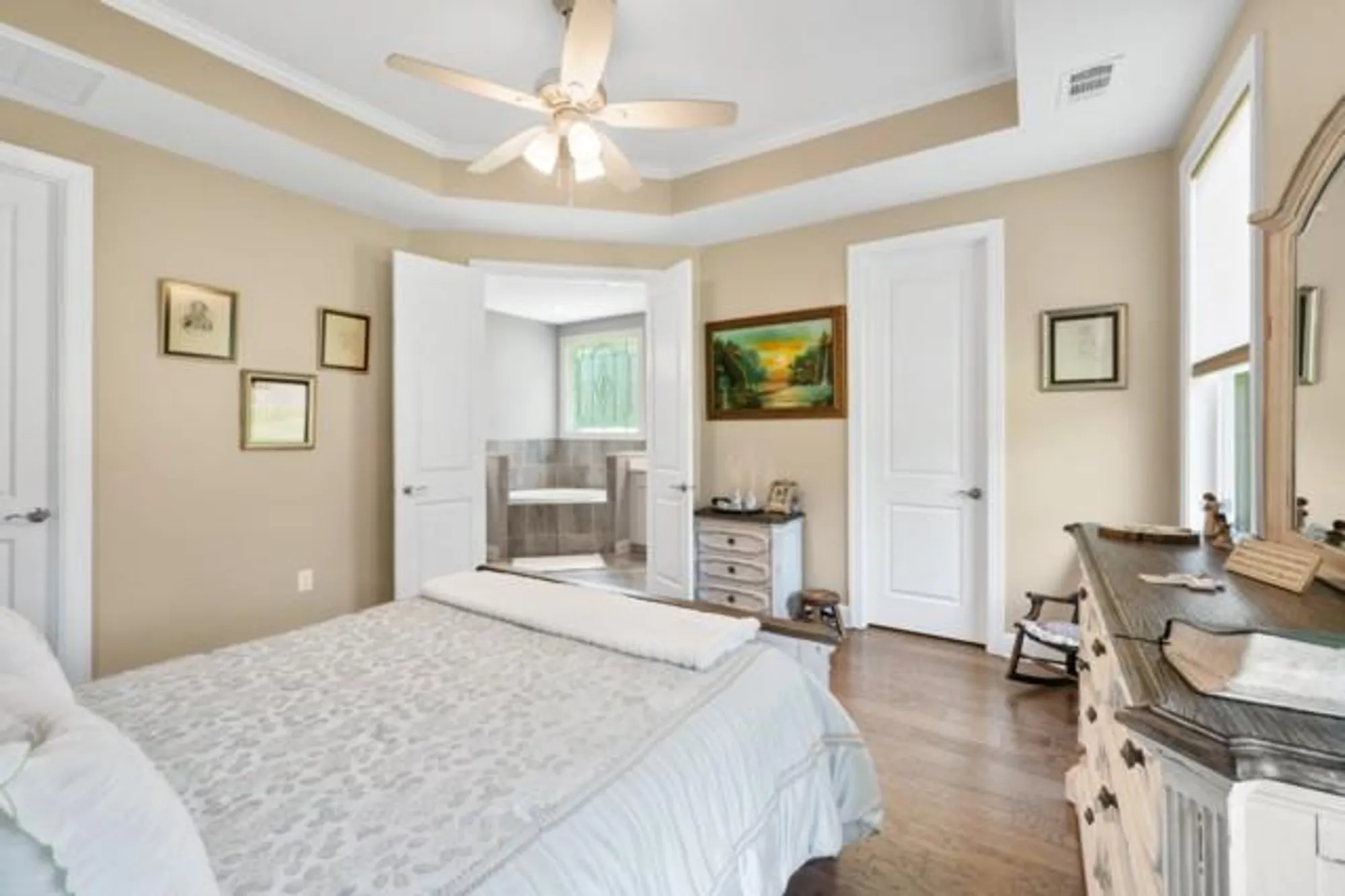 Property Slideshow image 20 of 82 | 215 silver ct, Hoschton, GA, 30548