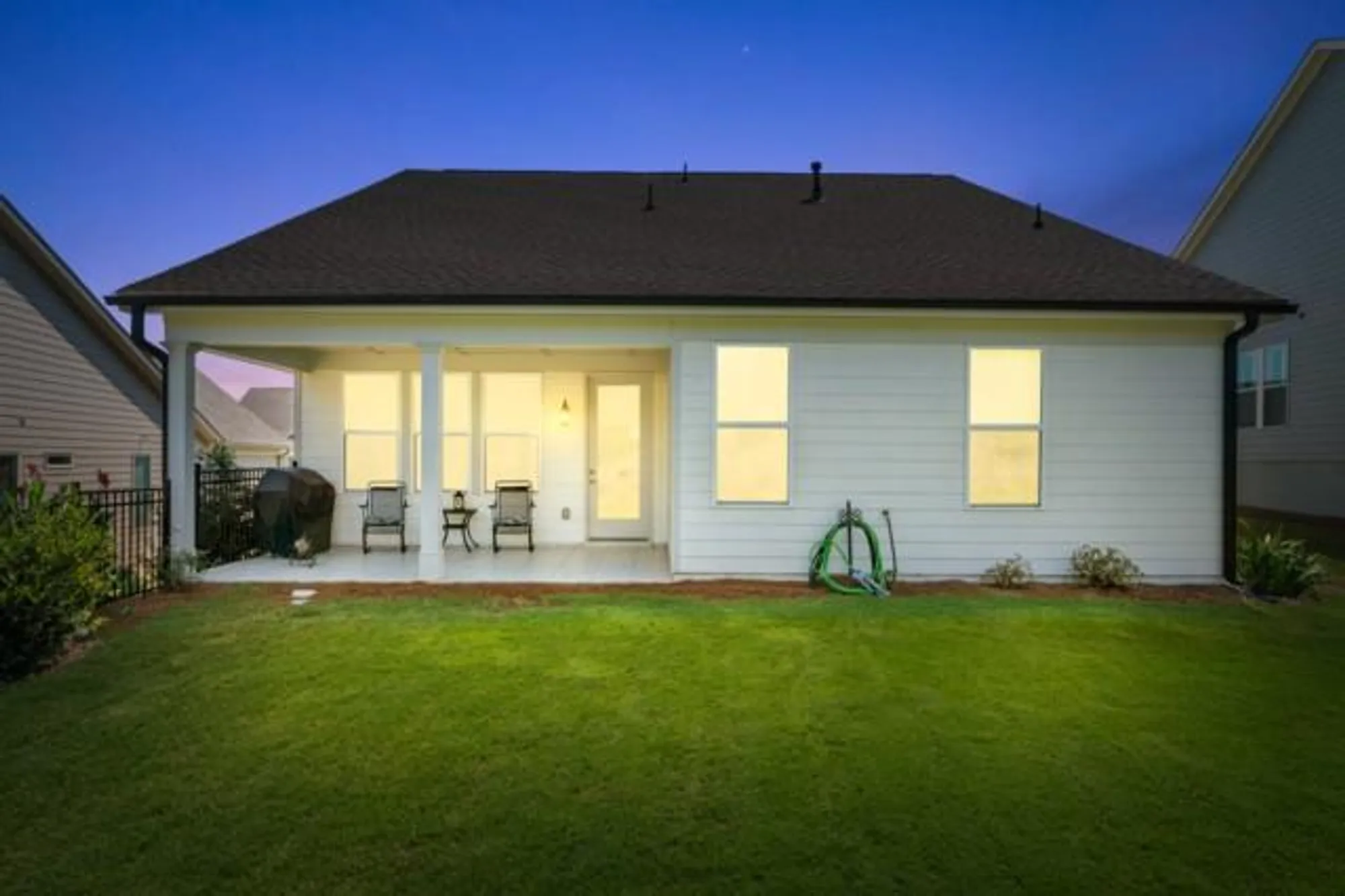 Property Slideshow image 36 of 82 | 215 silver ct, Hoschton, GA, 30548