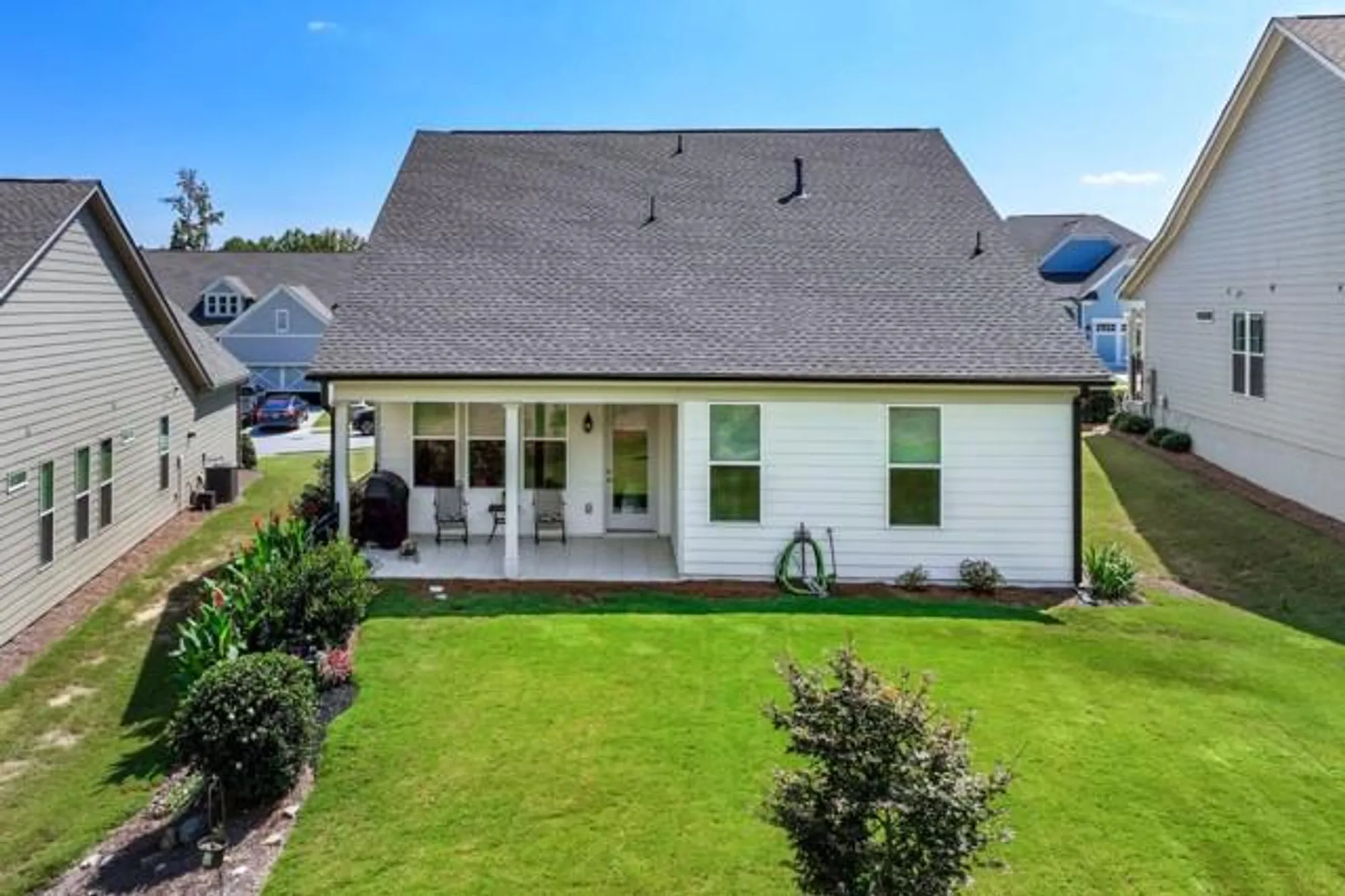 Property Slideshow image 40 of 82 | 215 silver ct, Hoschton, GA, 30548