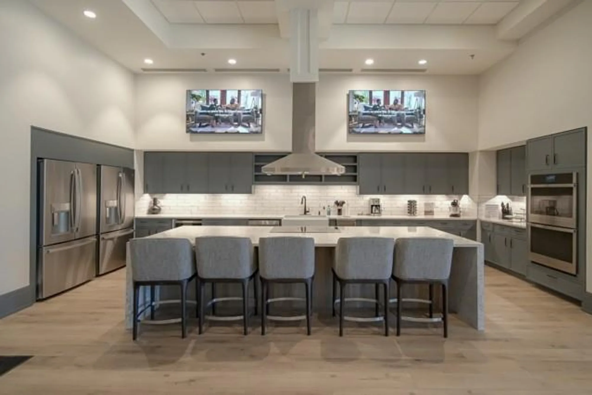 Property Slideshow image 48 of 82 | 215 silver ct, Hoschton, GA, 30548