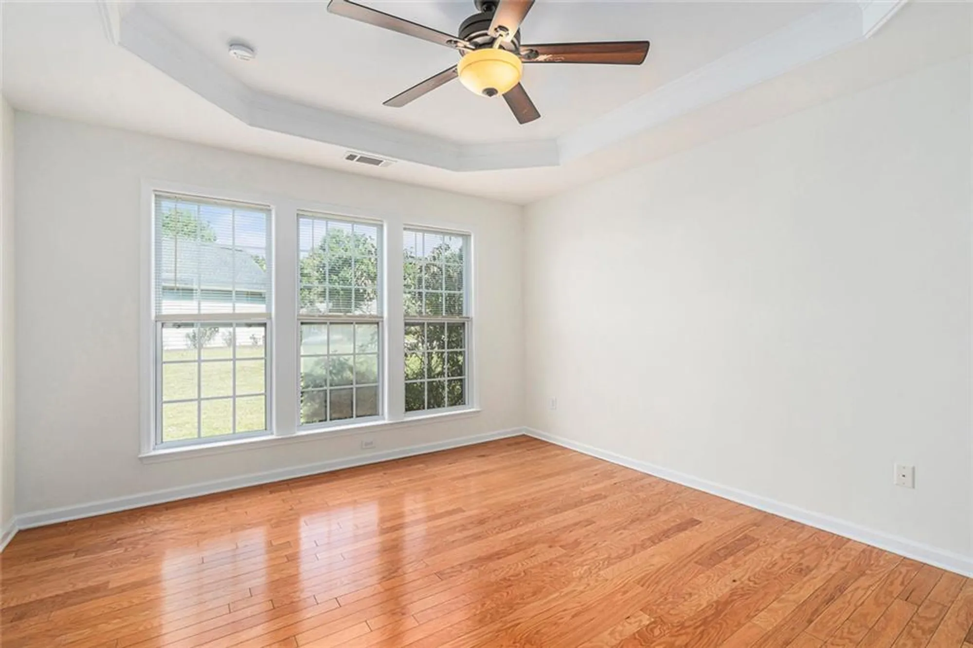 Property Slideshow image 16 of 32 | 506 orchid lights court ct, Griffin, GA, 30223