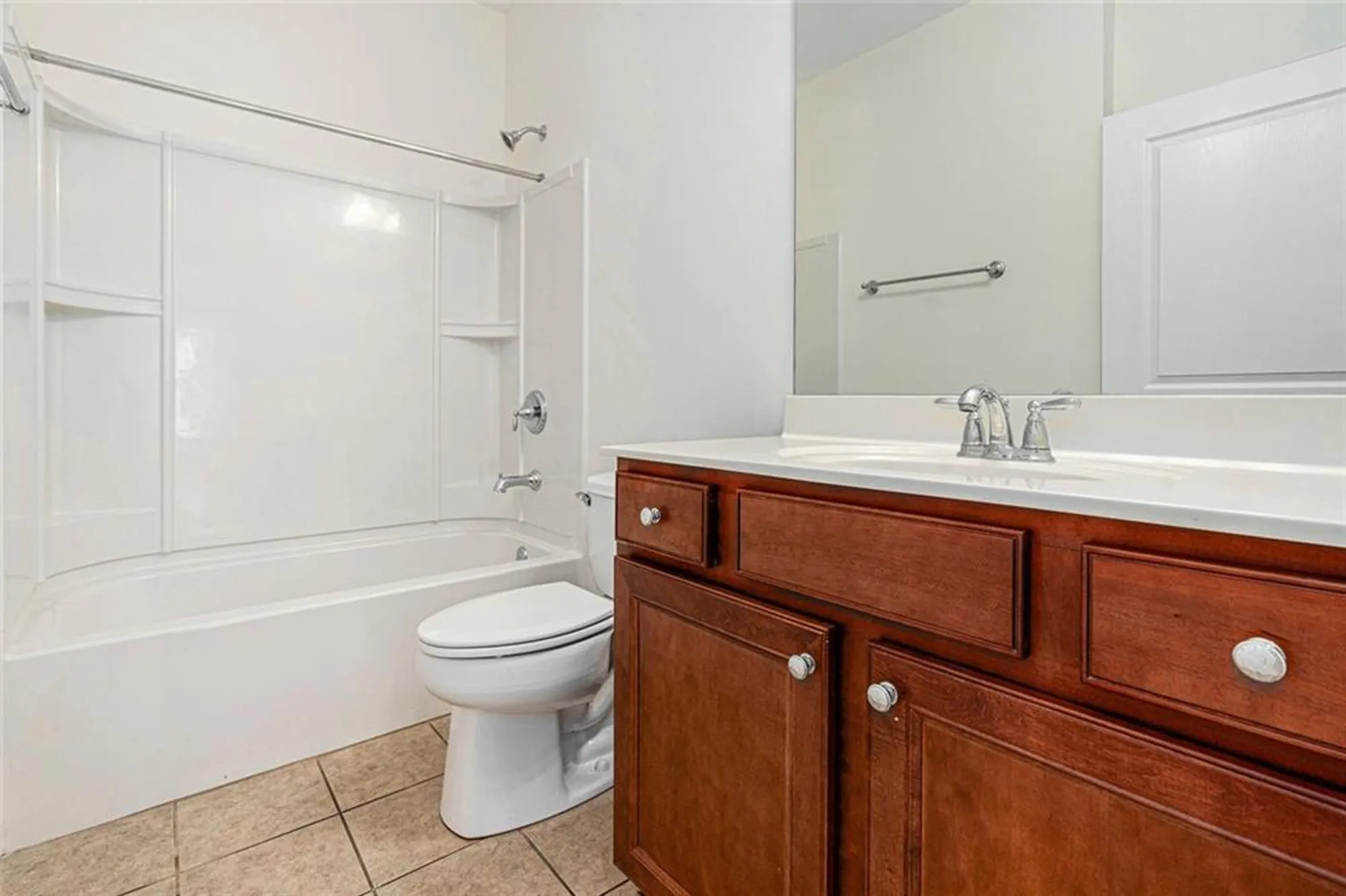 Property Slideshow image 26 of 32 | 506 orchid lights court ct, Griffin, GA, 30223