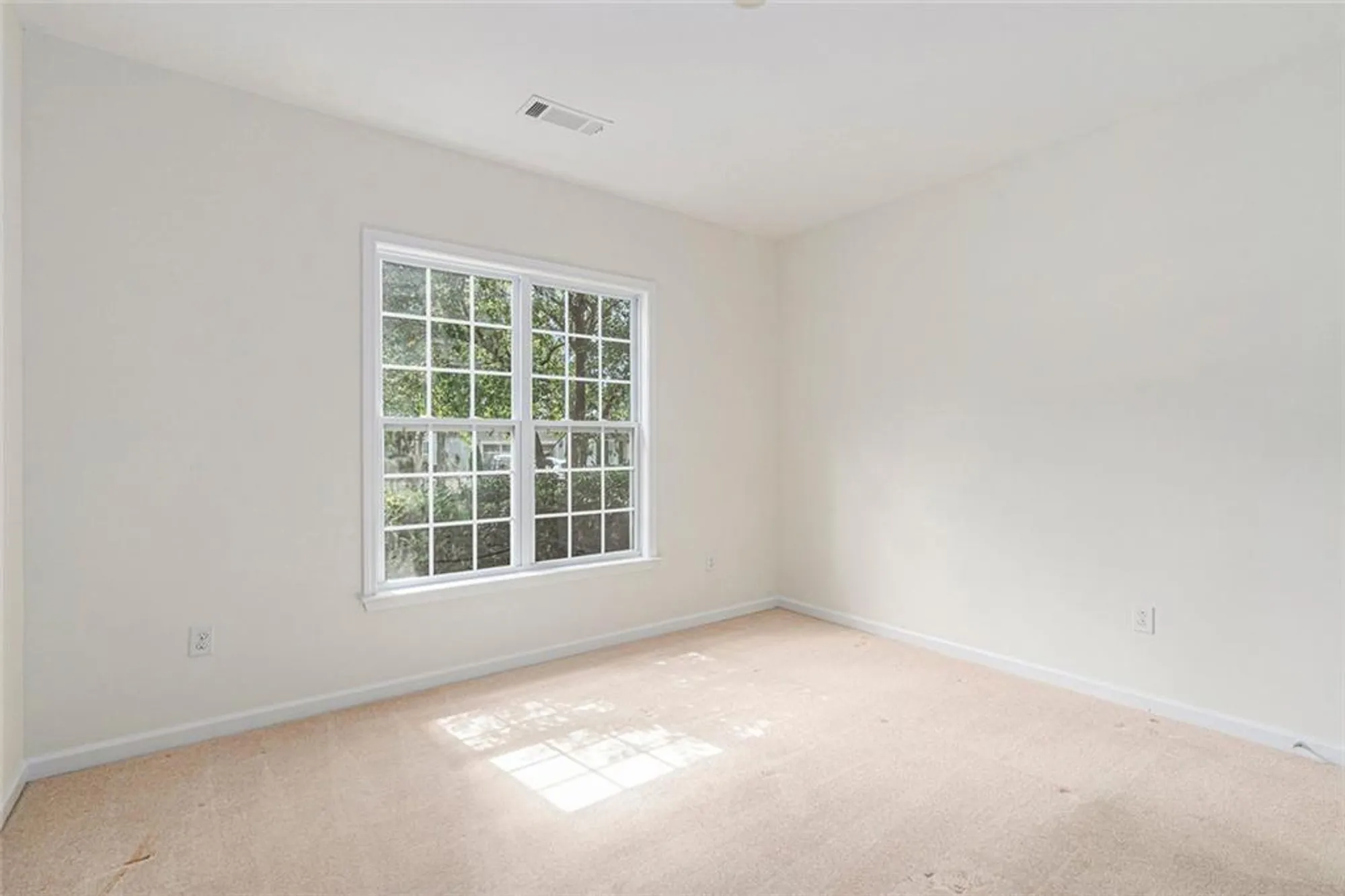 Property Slideshow image 27 of 32 | 506 orchid lights court ct, Griffin, GA, 30223