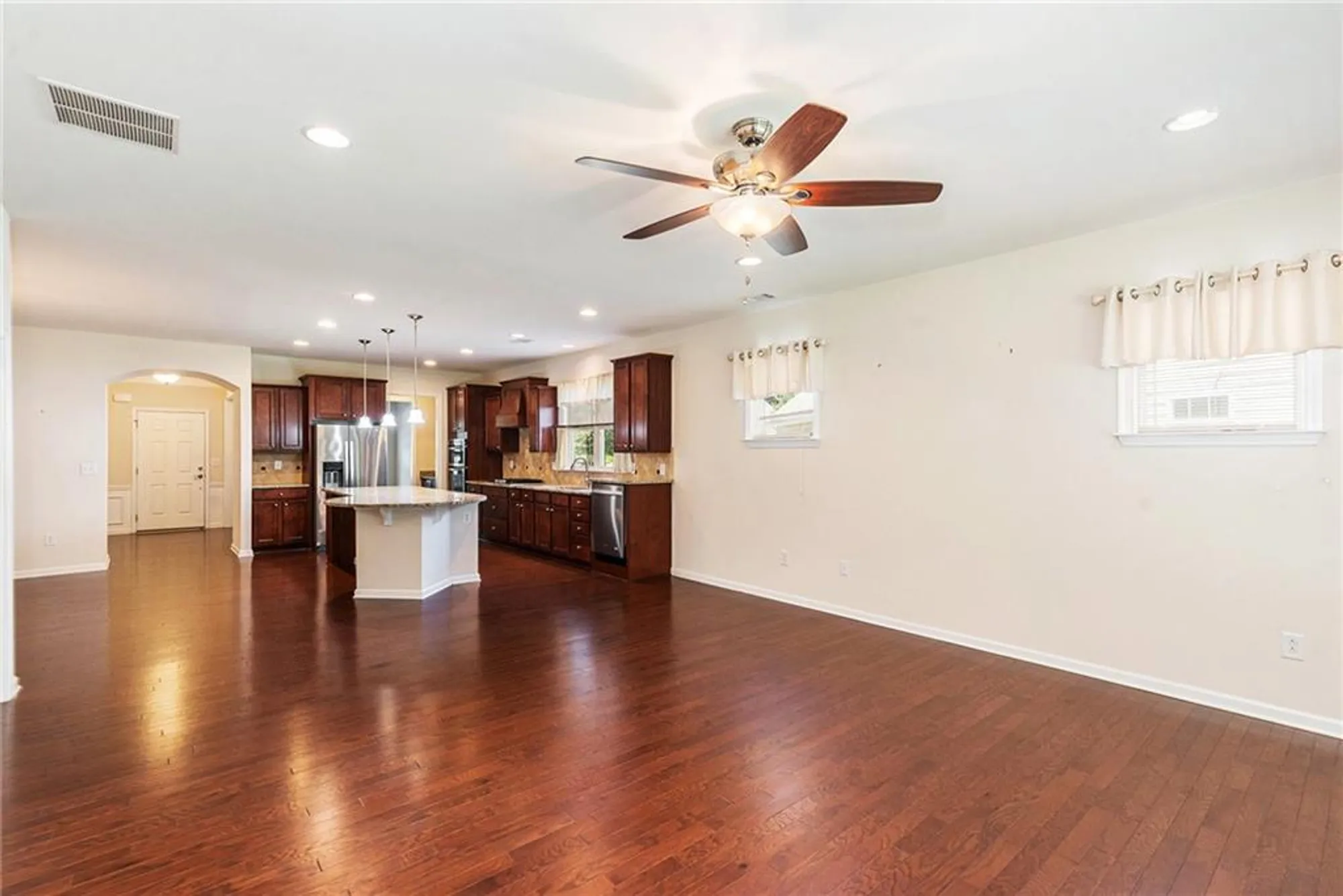 Property Slideshow image 4 of 36 | 118 jasper ct, Griffin, GA, 30223