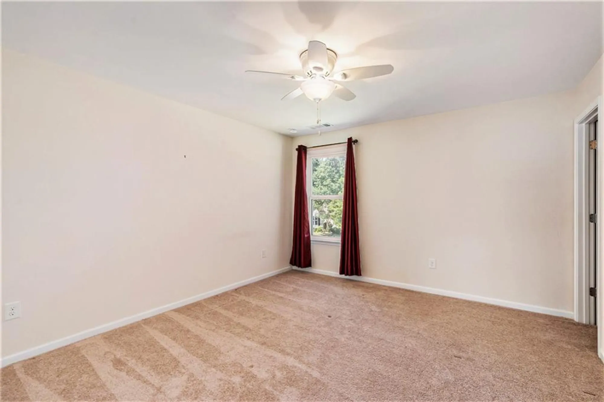 Property Slideshow image 30 of 36 | 118 jasper ct, Griffin, GA, 30223