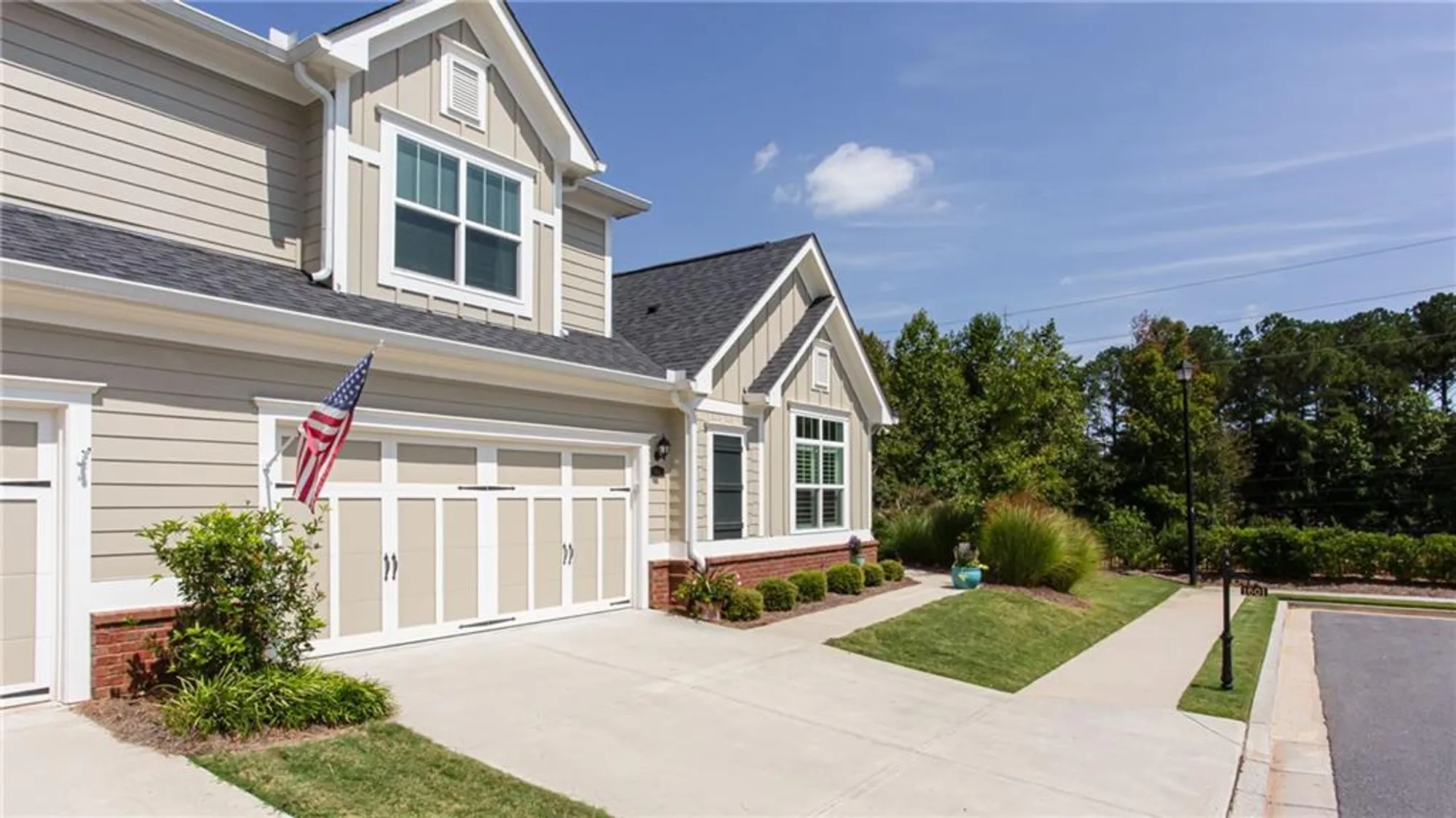Property Slideshow image 1 of 48 | 1601 lexington green pnes, Cumming, GA, 30040