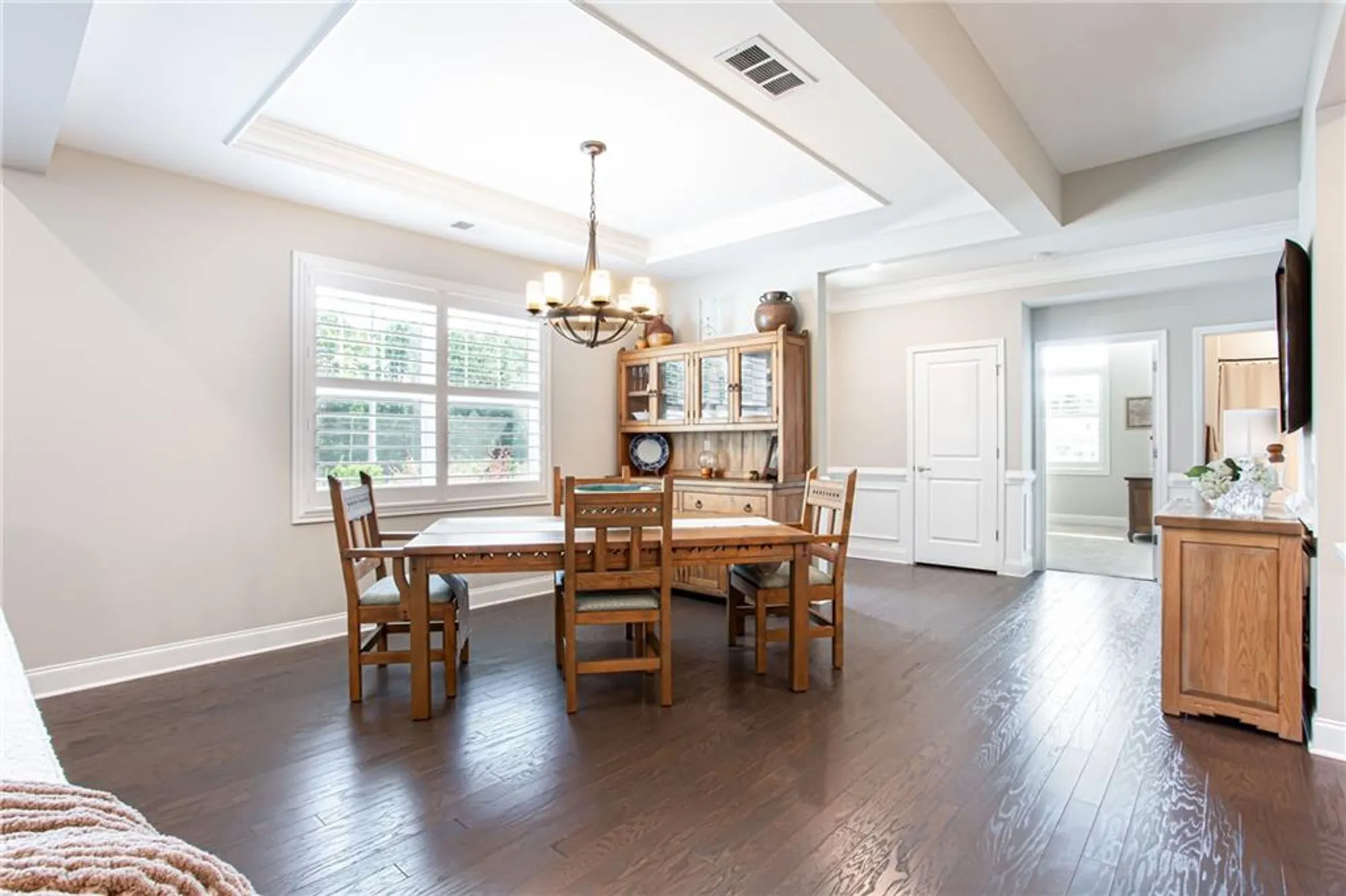 Property Slideshow image 12 of 48 | 1601 lexington green pnes, Cumming, GA, 30040