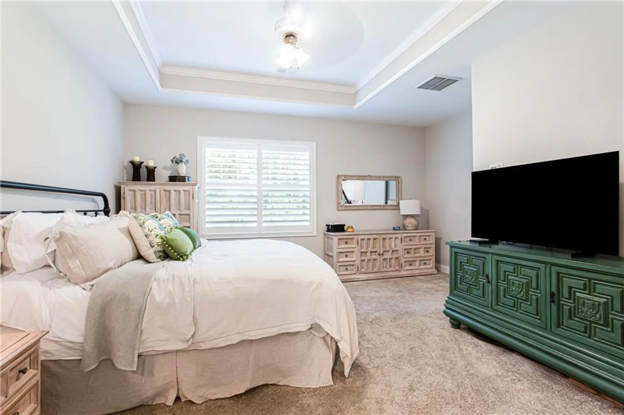 Property Slideshow image 23 of 48 | 1601 lexington green pnes, Cumming, GA, 30040