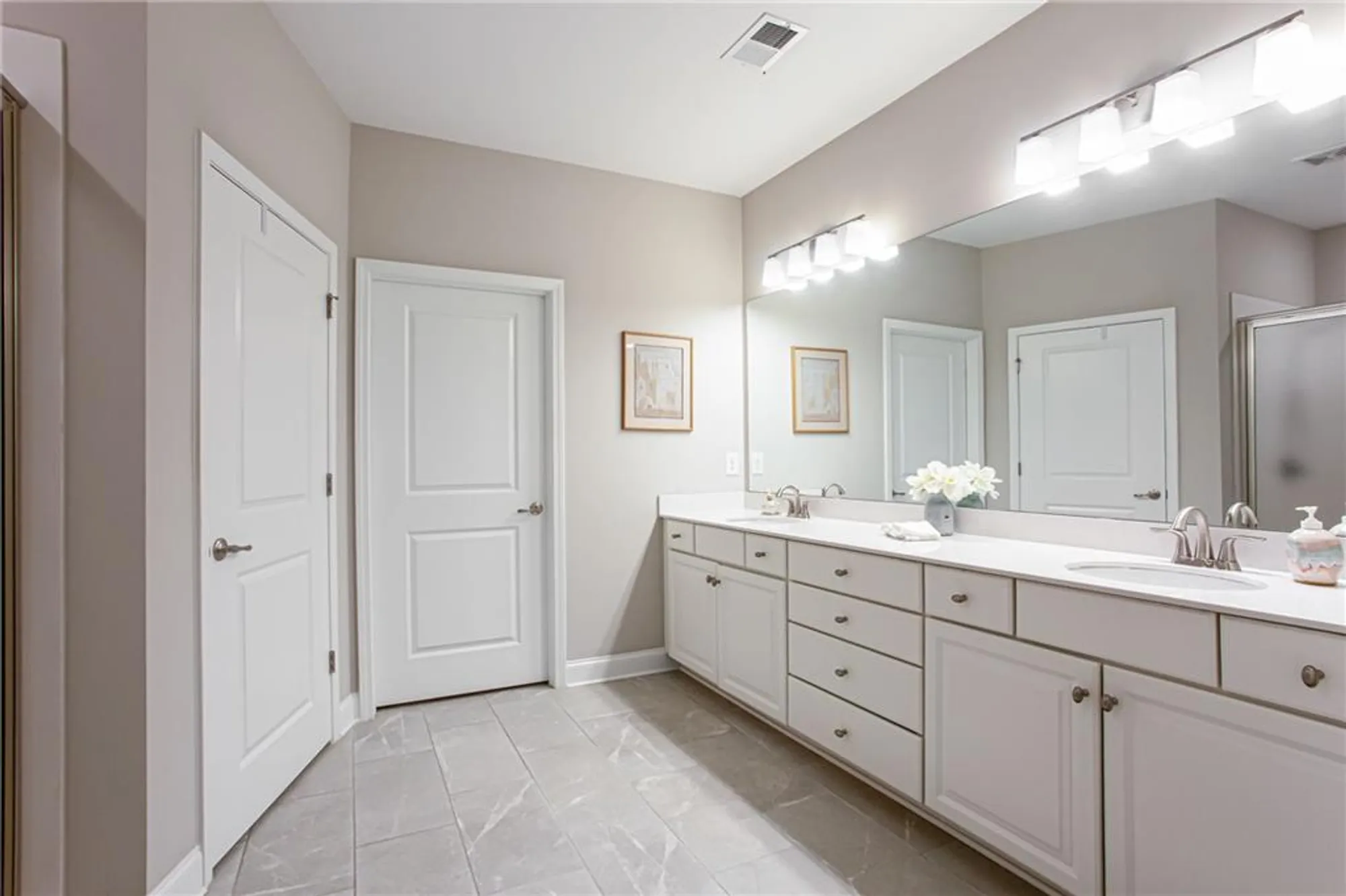 Property Slideshow image 25 of 48 | 1601 lexington green pnes, Cumming, GA, 30040