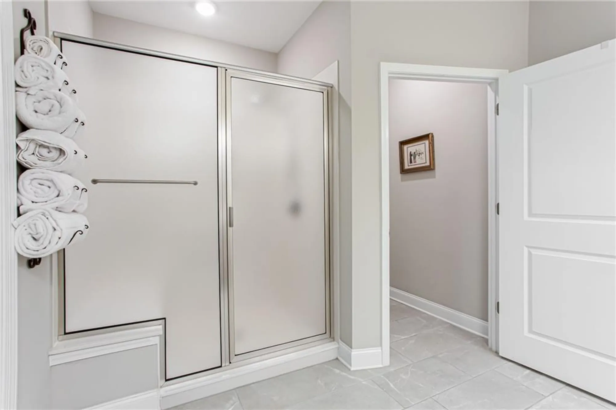 Property Slideshow image 28 of 48 | 1601 lexington green pnes, Cumming, GA, 30040