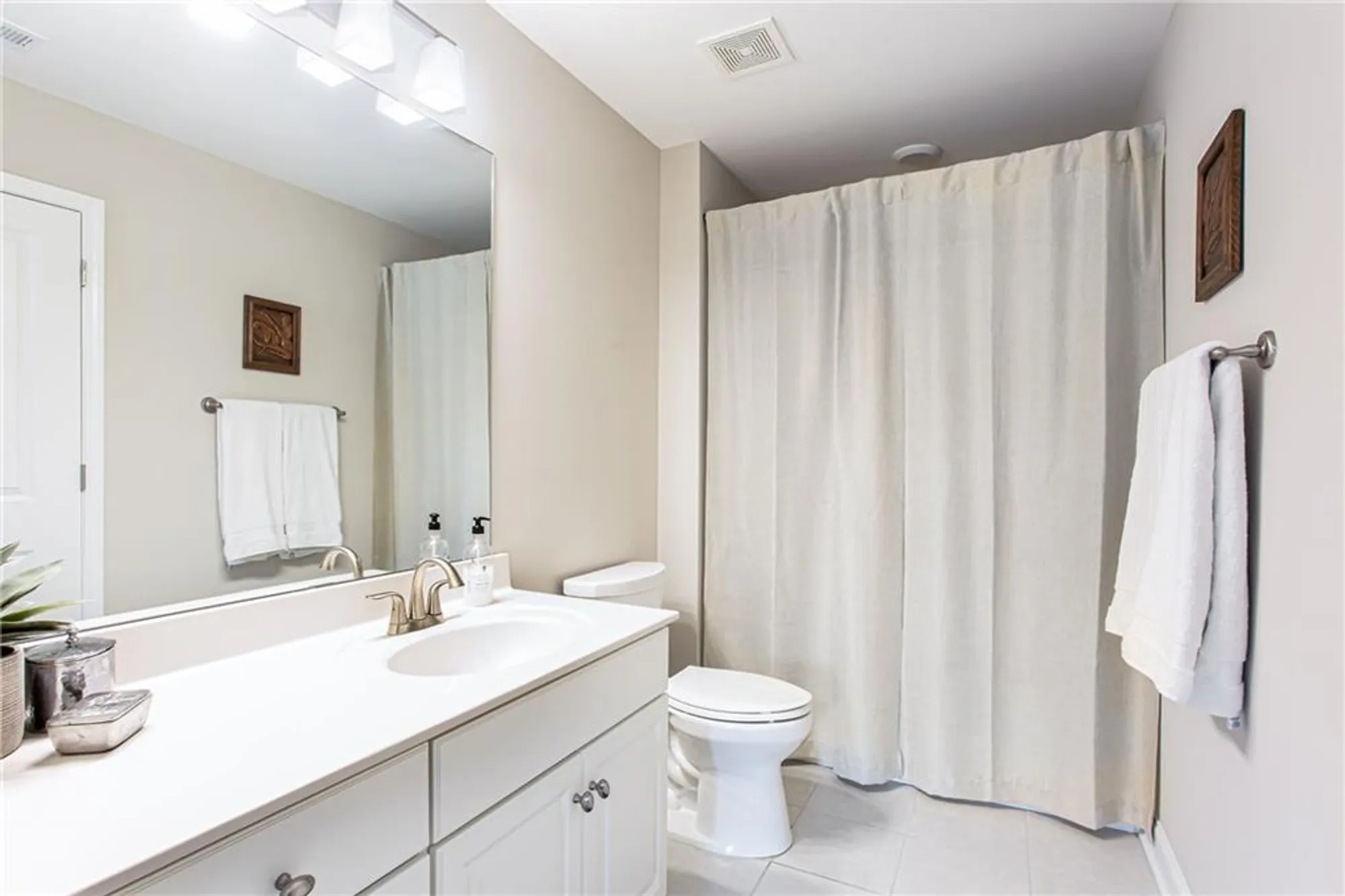 Property Slideshow image 42 of 48 | 1601 lexington green pnes, Cumming, GA, 30040