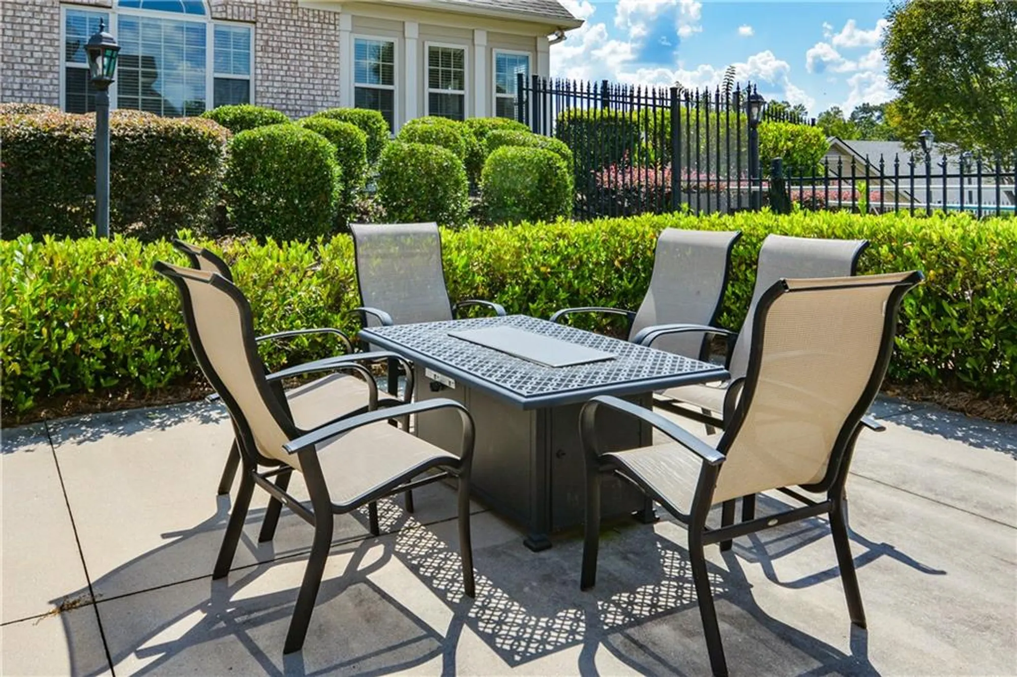 Property Slideshow image 46 of 55 | 219 orchards cir, Woodstock, GA, 30188