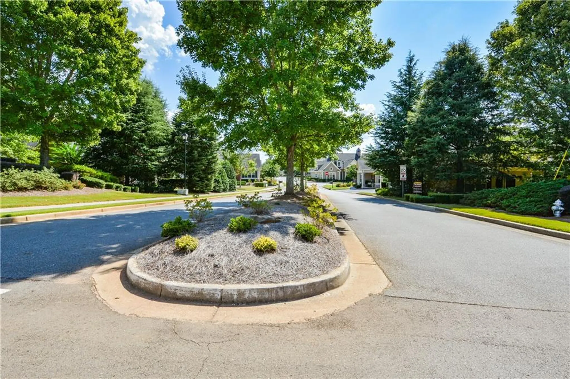 Property Slideshow image 34 of 55 | 219 orchards cir, Woodstock, GA, 30188