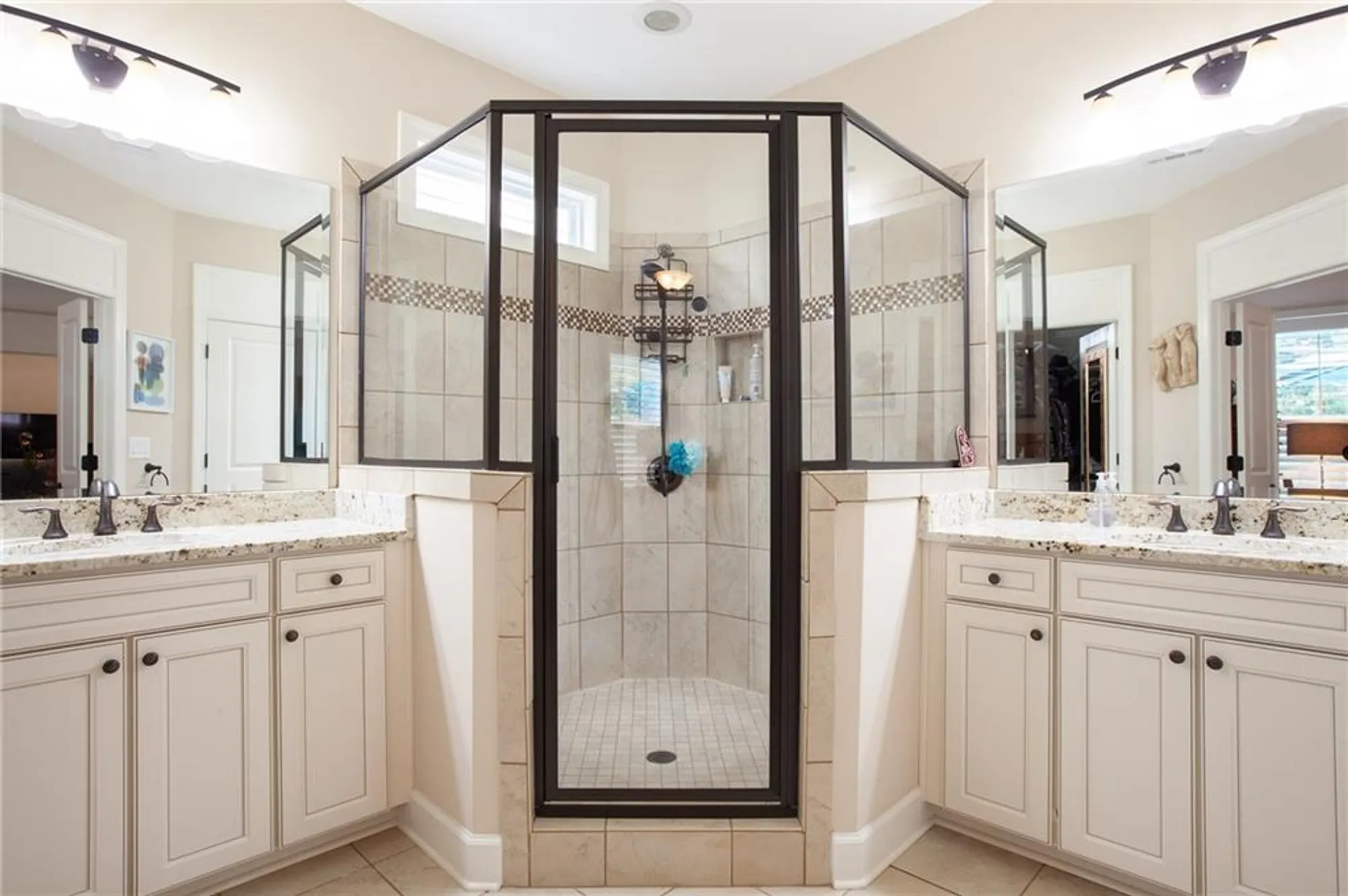 Property Slideshow image 20 of 45 | 3541 cresswind pkwy, Gainesville, GA, 30504