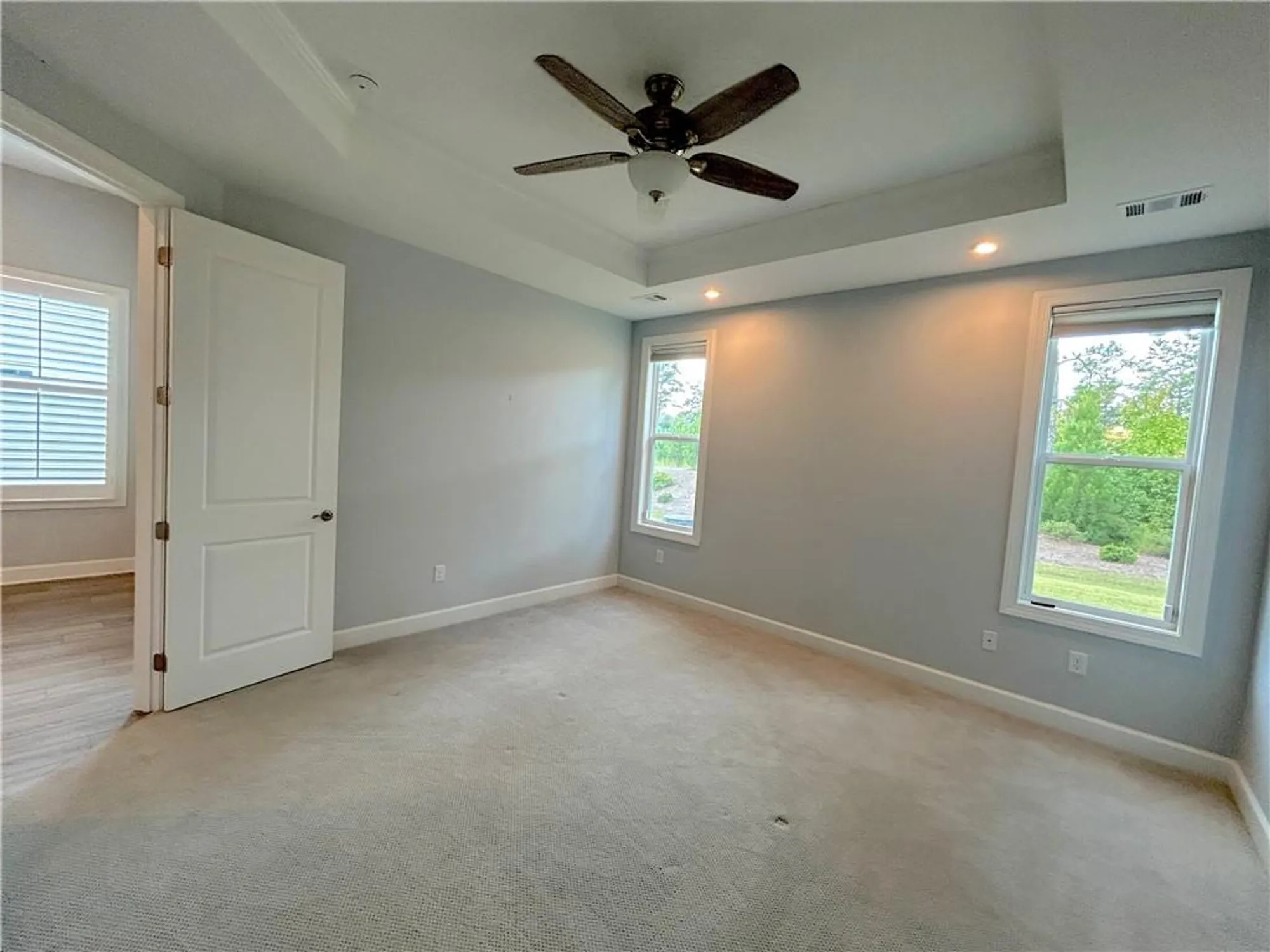 Property Slideshow image 9 of 22 | 560 ontario ln, Hoschton, GA, 30548