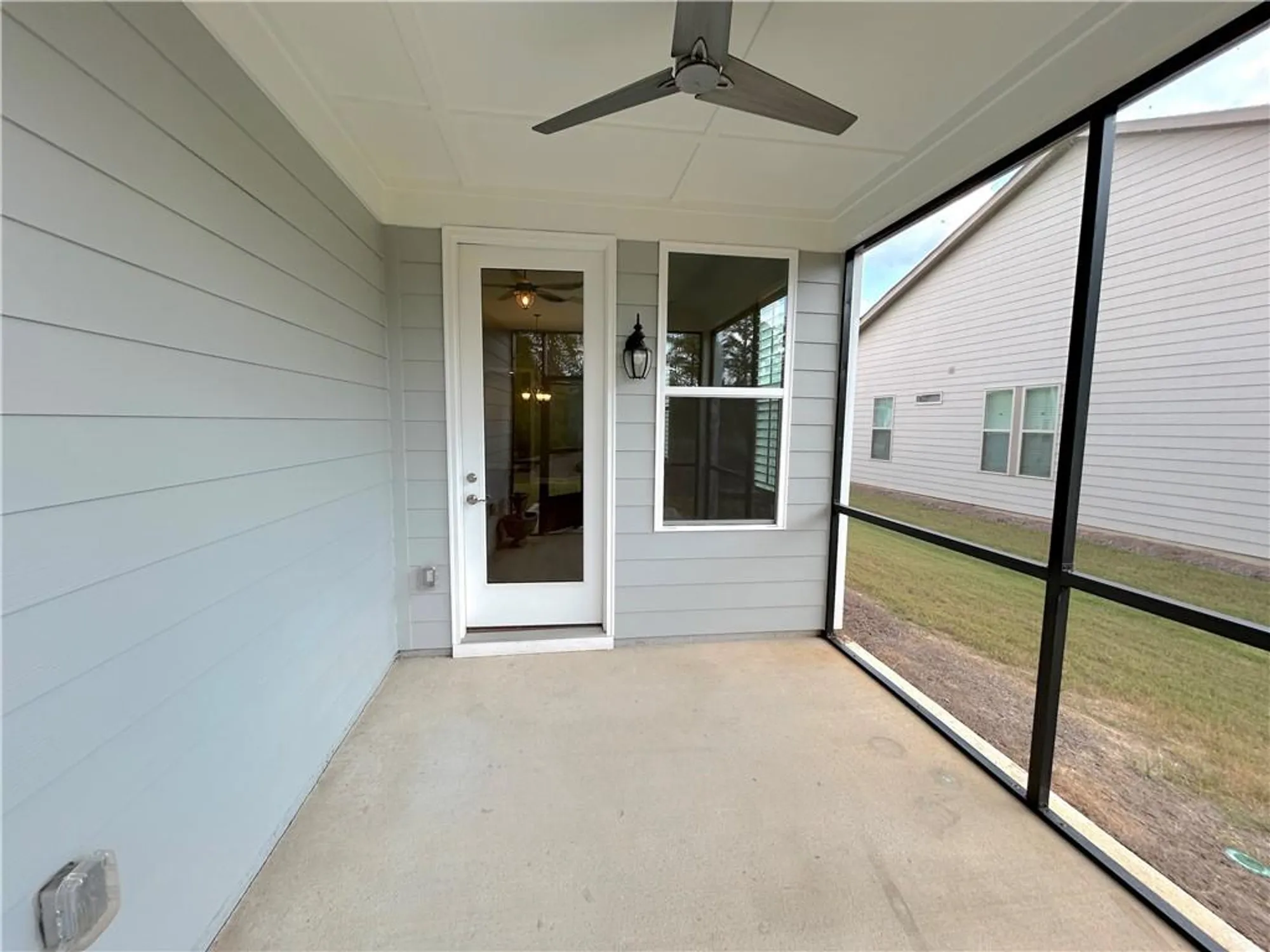 Property Slideshow image 18 of 22 | 560 ontario ln, Hoschton, GA, 30548