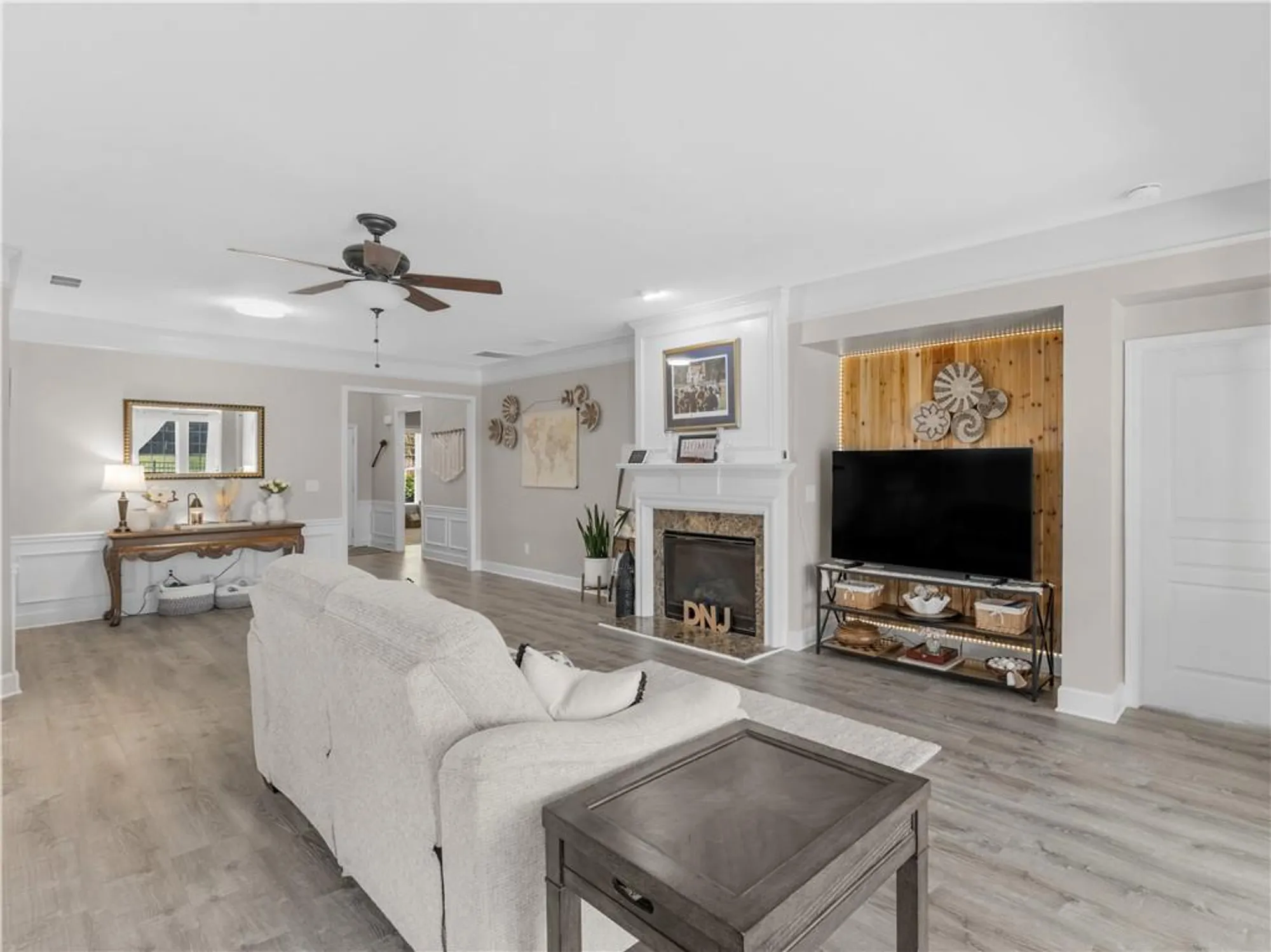 Property Slideshow image 5 of 26 | 421 beacon ct, Griffin, GA, 30223