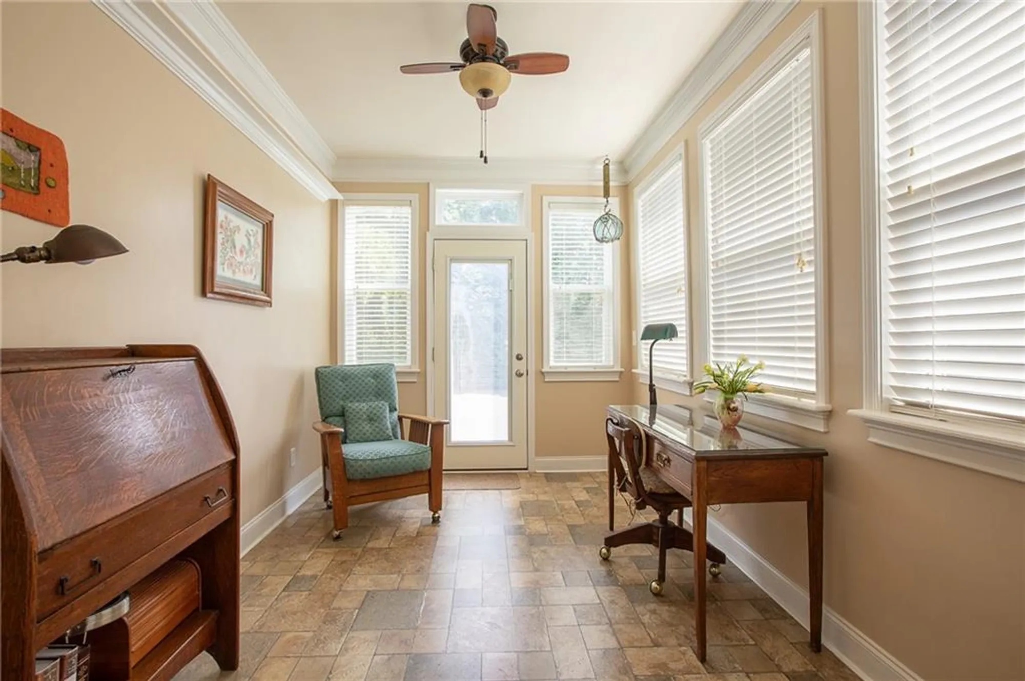 Property Slideshow image 12 of 40 | 3176 willow creek dr, Gainesville, GA, 30504