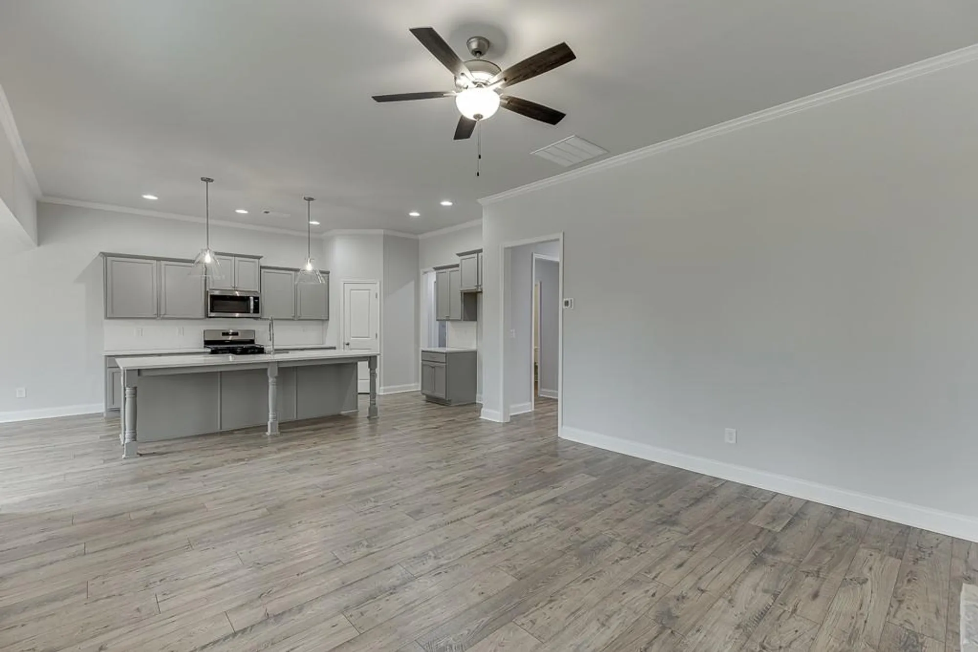 Property Slideshow image 20 of 76 | 199 montview dr, Jefferson, GA, 30549