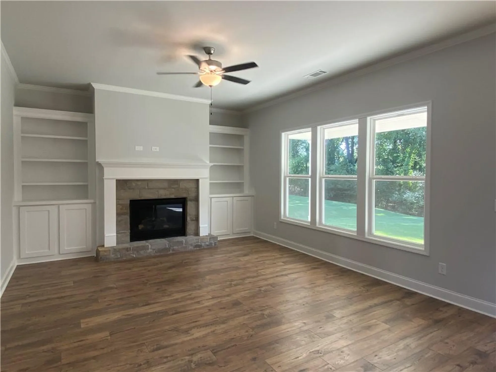 Property Slideshow image 16 of 76 | 199 montview dr, Jefferson, GA, 30549
