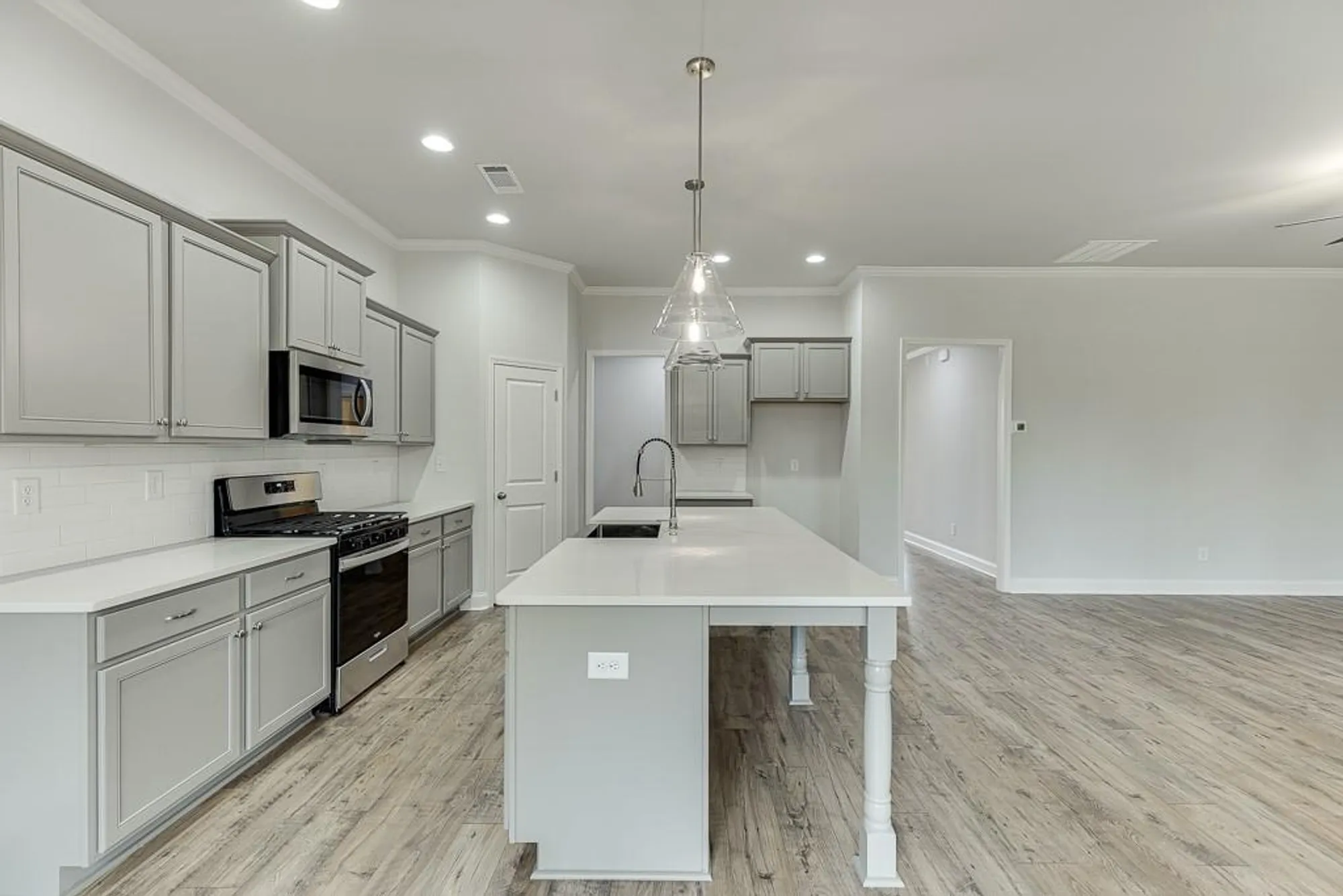 Property Slideshow image 25 of 76 | 199 montview dr, Jefferson, GA, 30549