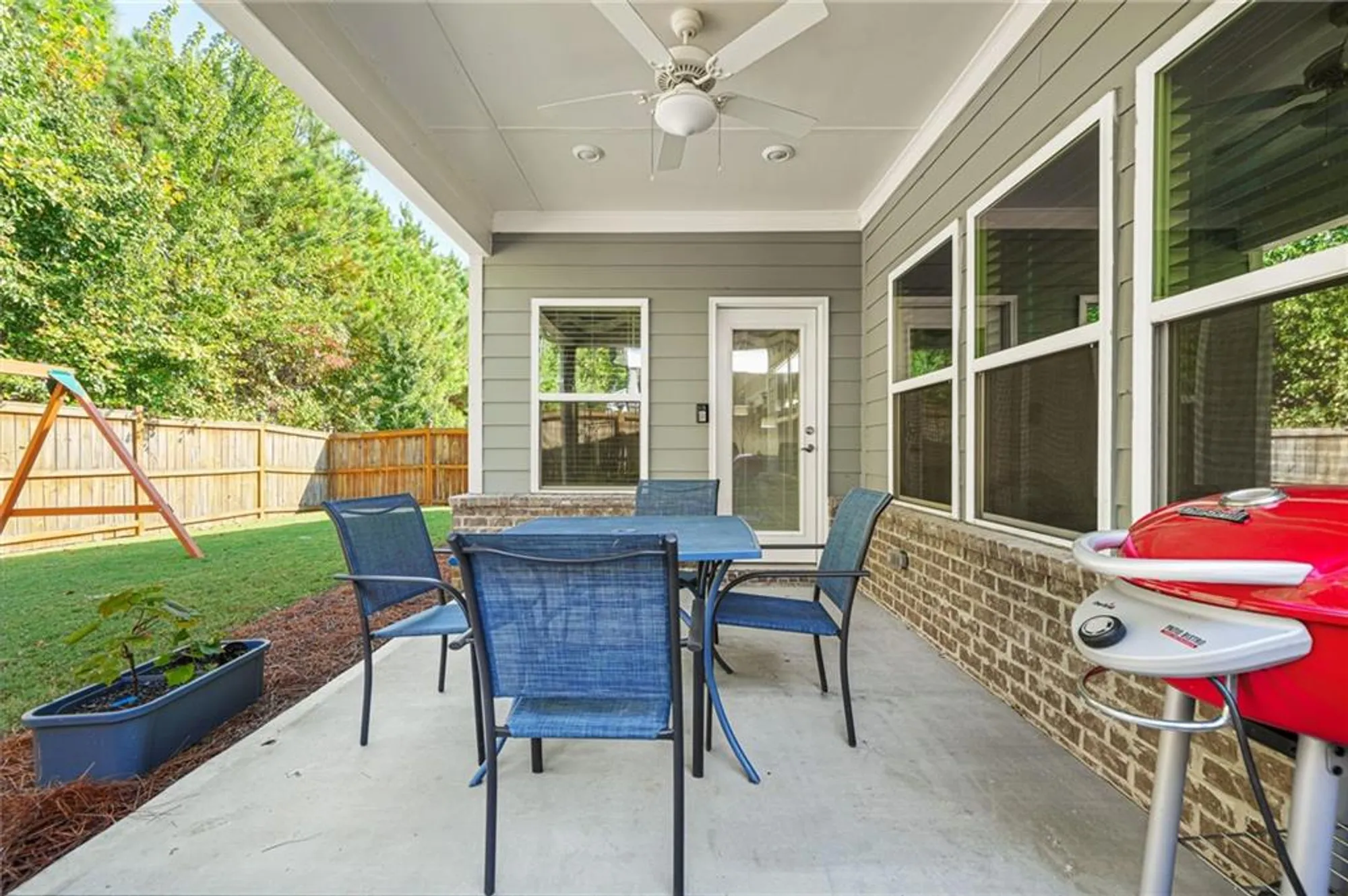Property Slideshow image 36 of 41 | 567 barlow pl, Grayson, GA, 30017