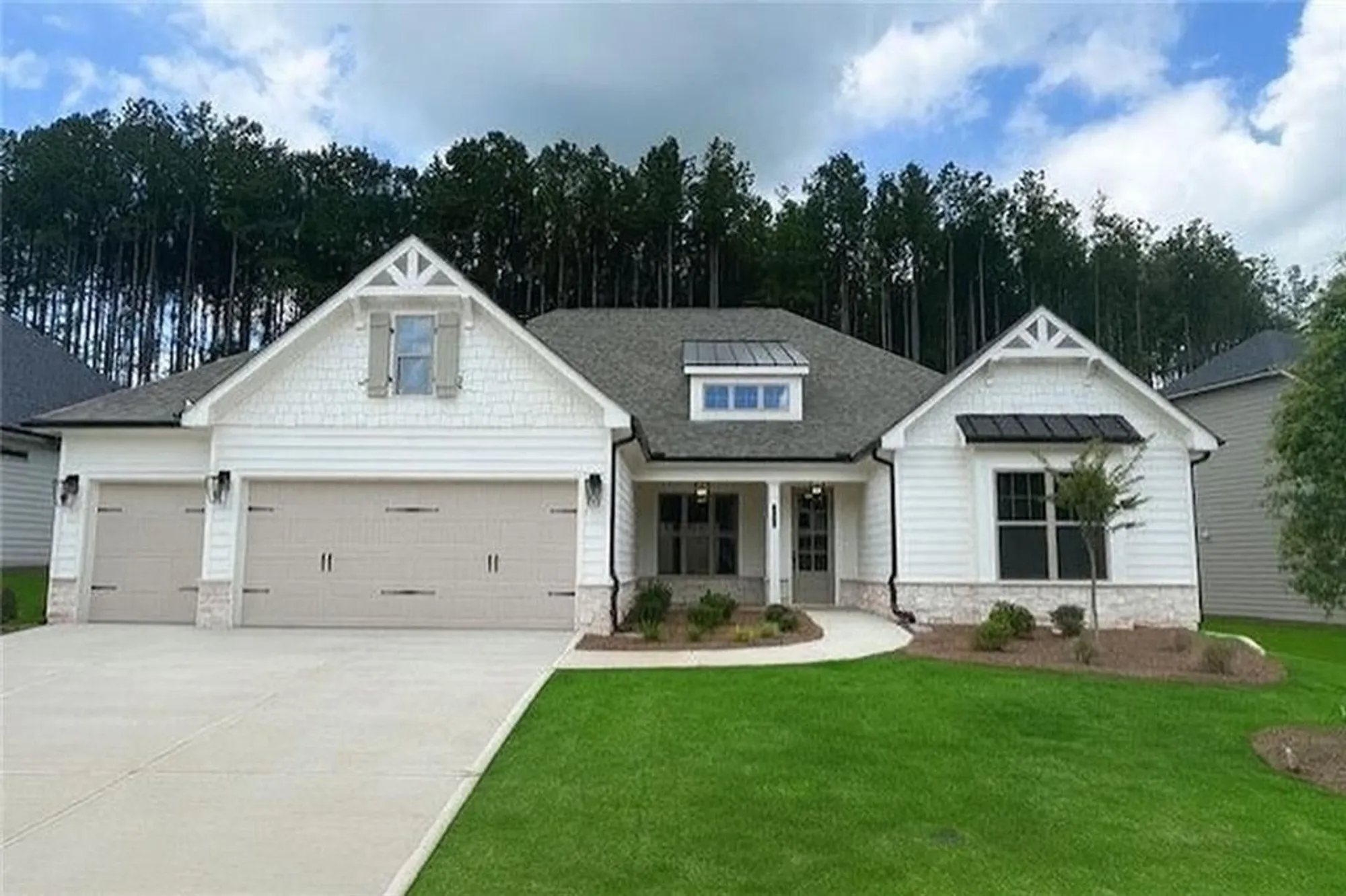 Property Slideshow image 1 of 10 | 551 southland cir, Canton, GA, 30115