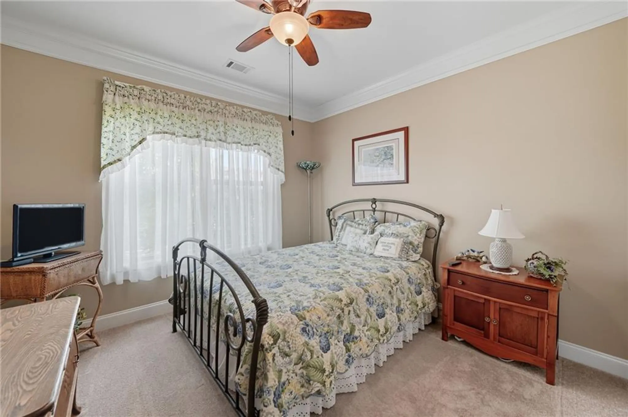 Property Slideshow image 9 of 66 | 633 hemlock trl, Canton, GA, 30114
