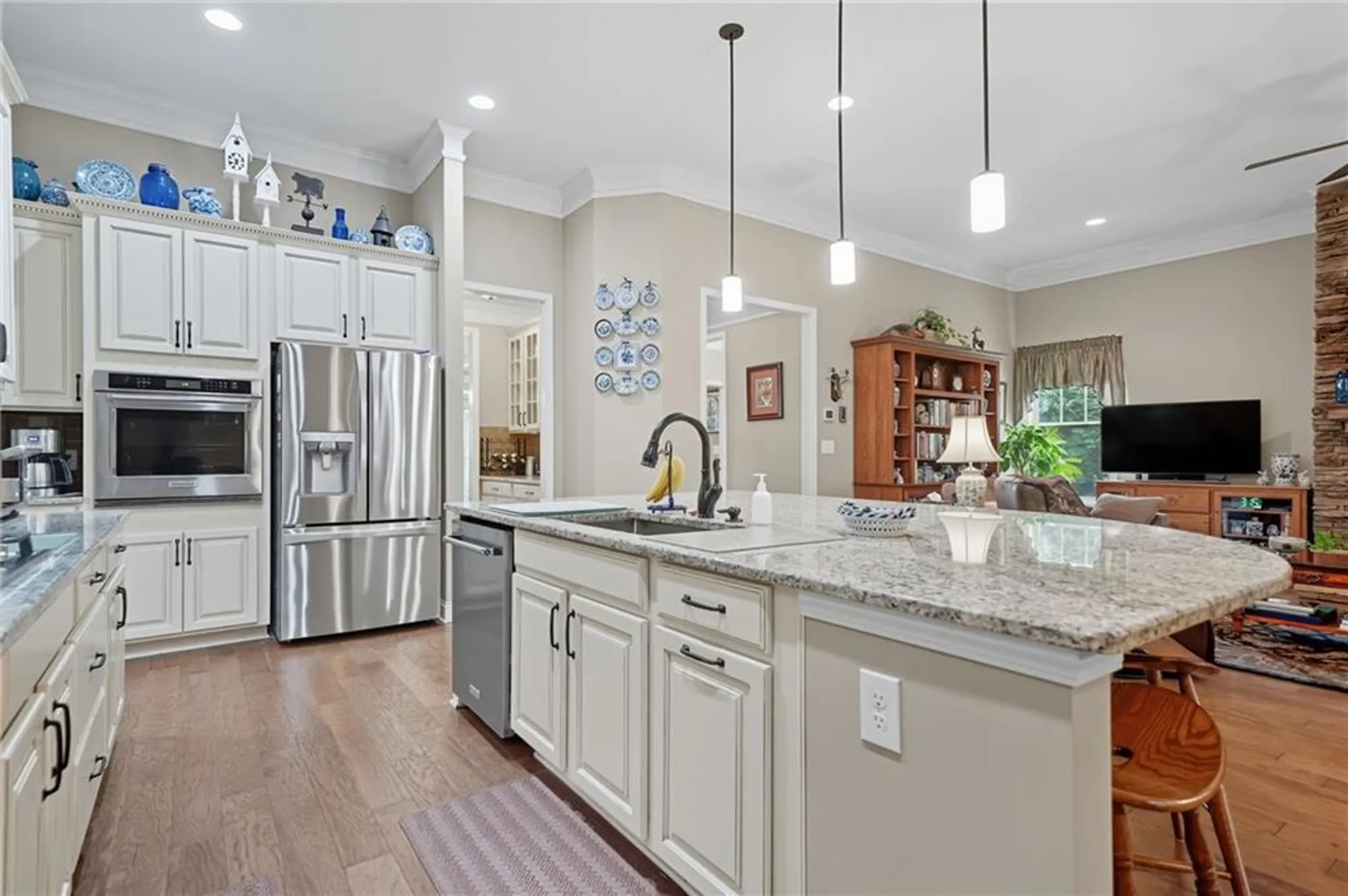 Property Slideshow image 26 of 66 | 633 hemlock trl, Canton, GA, 30114