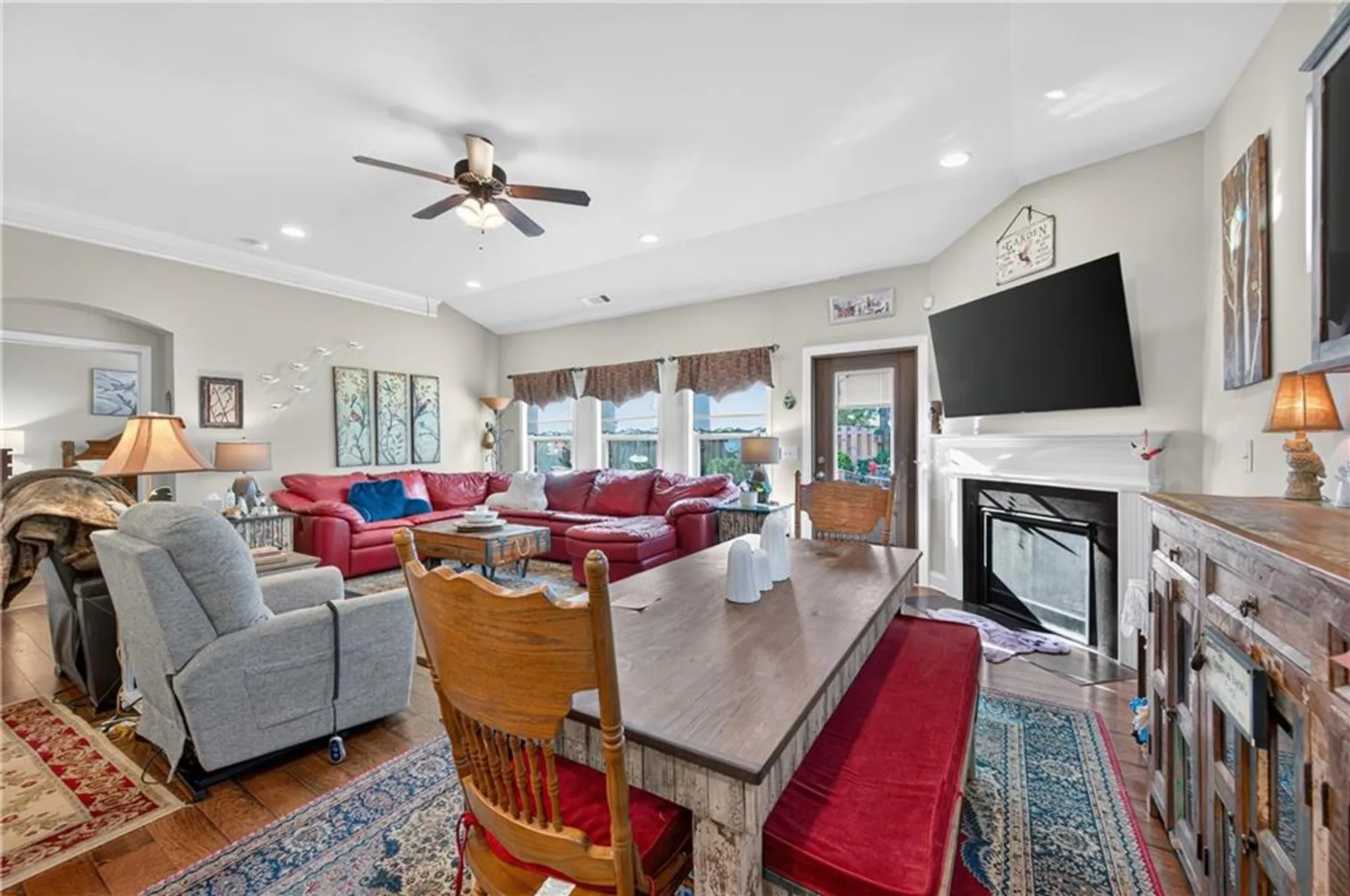 Property Slideshow image 12 of 32 | 1690 piedmont ln, Cumming, GA, 30040