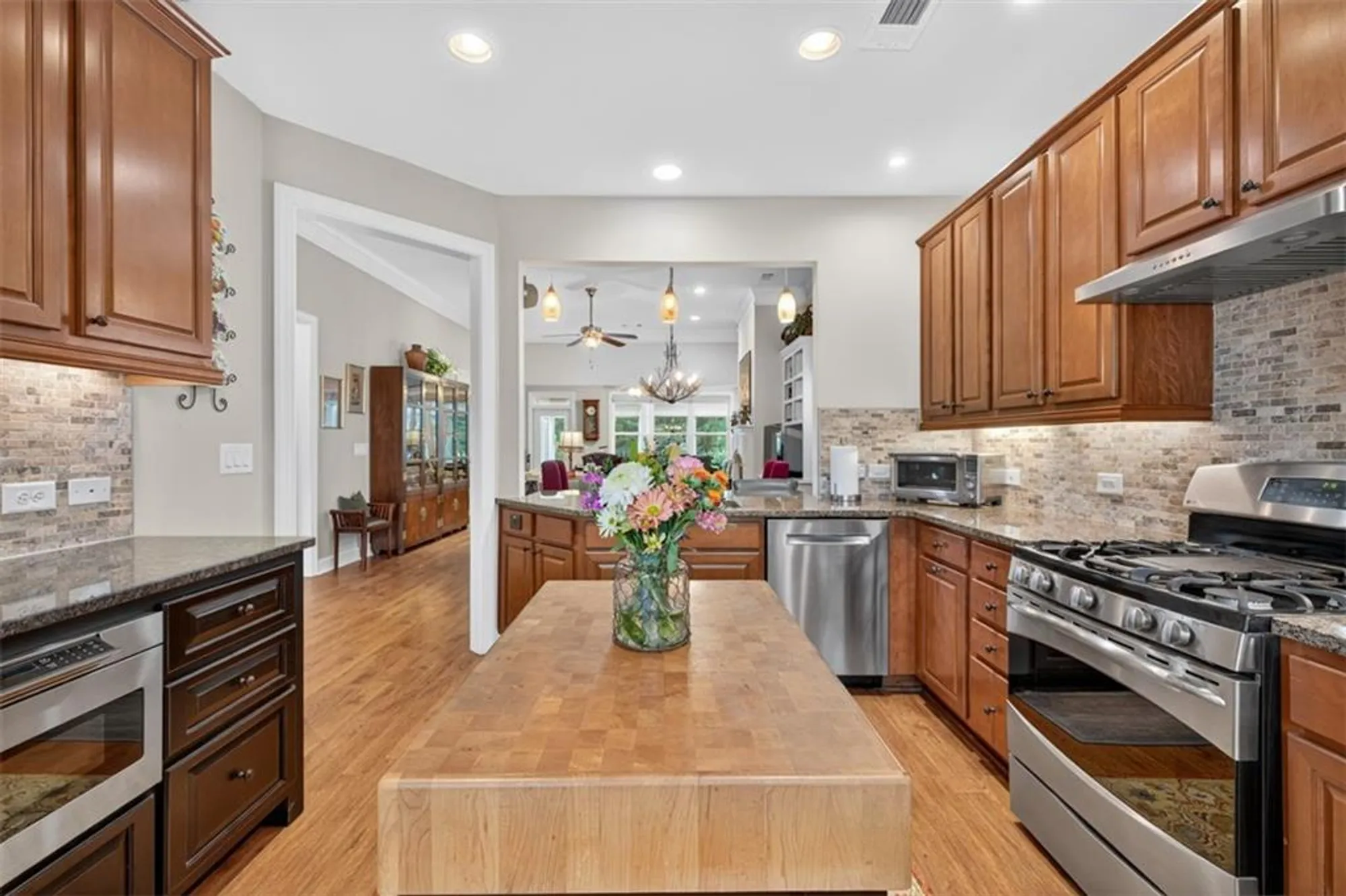 Property Slideshow image 19 of 58 | 3373 sweet plum trce, Gainesville, GA, 30504