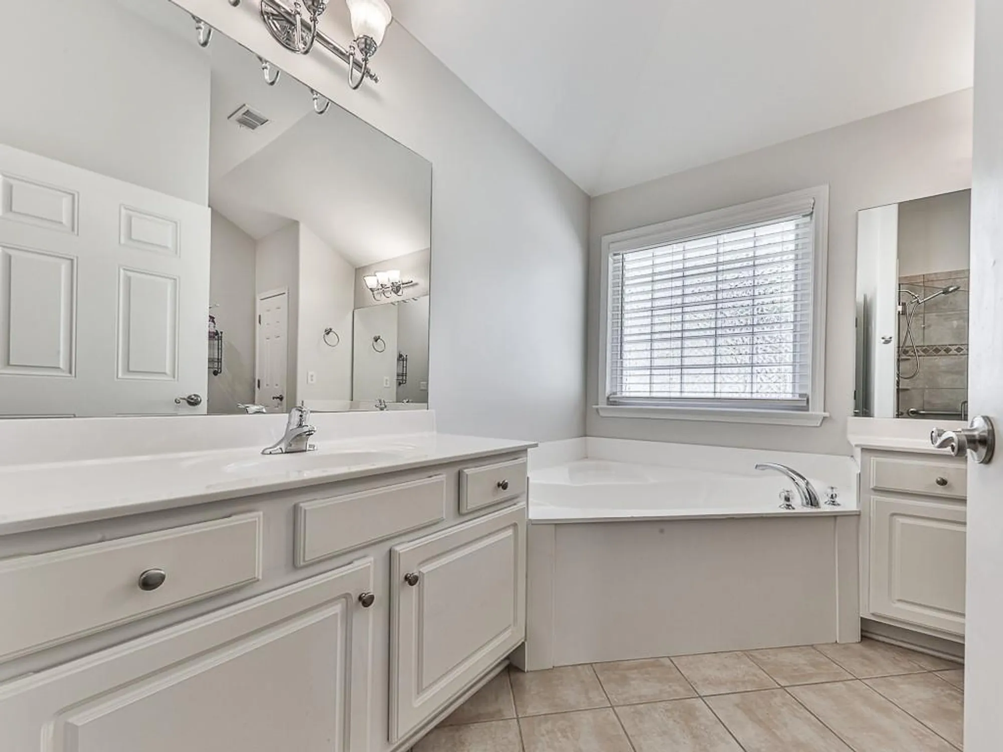 Property Slideshow image 19 of 41 | 150 shoal creek way, Dallas, GA, 30132