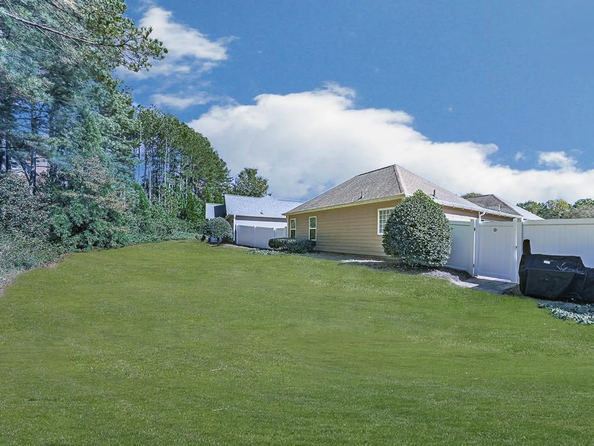 Property Slideshow image 31 of 41 | 150 shoal creek way, Dallas, GA, 30132