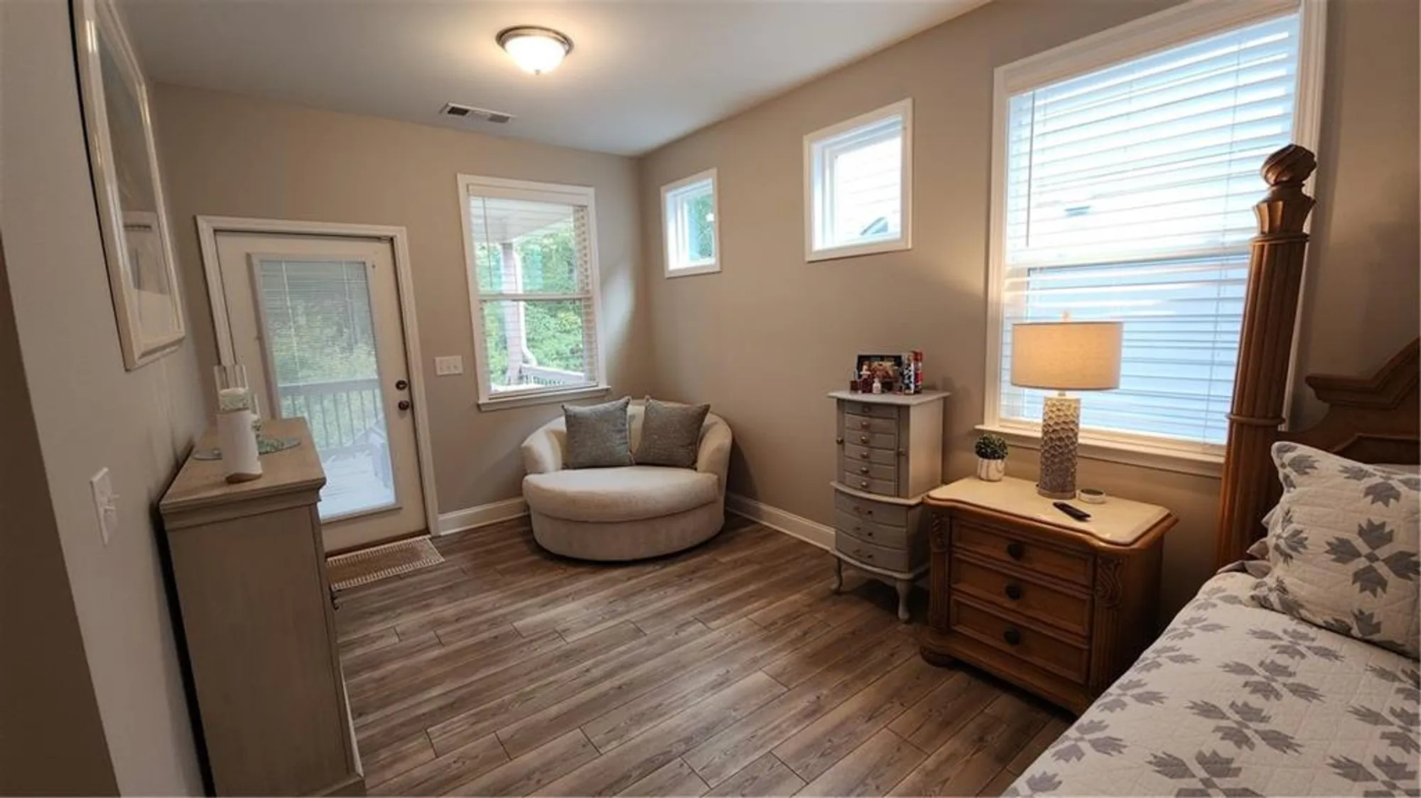 Property Slideshow image 26 of 85 | 5188 watchmans cv, Gainesville, GA, 30504