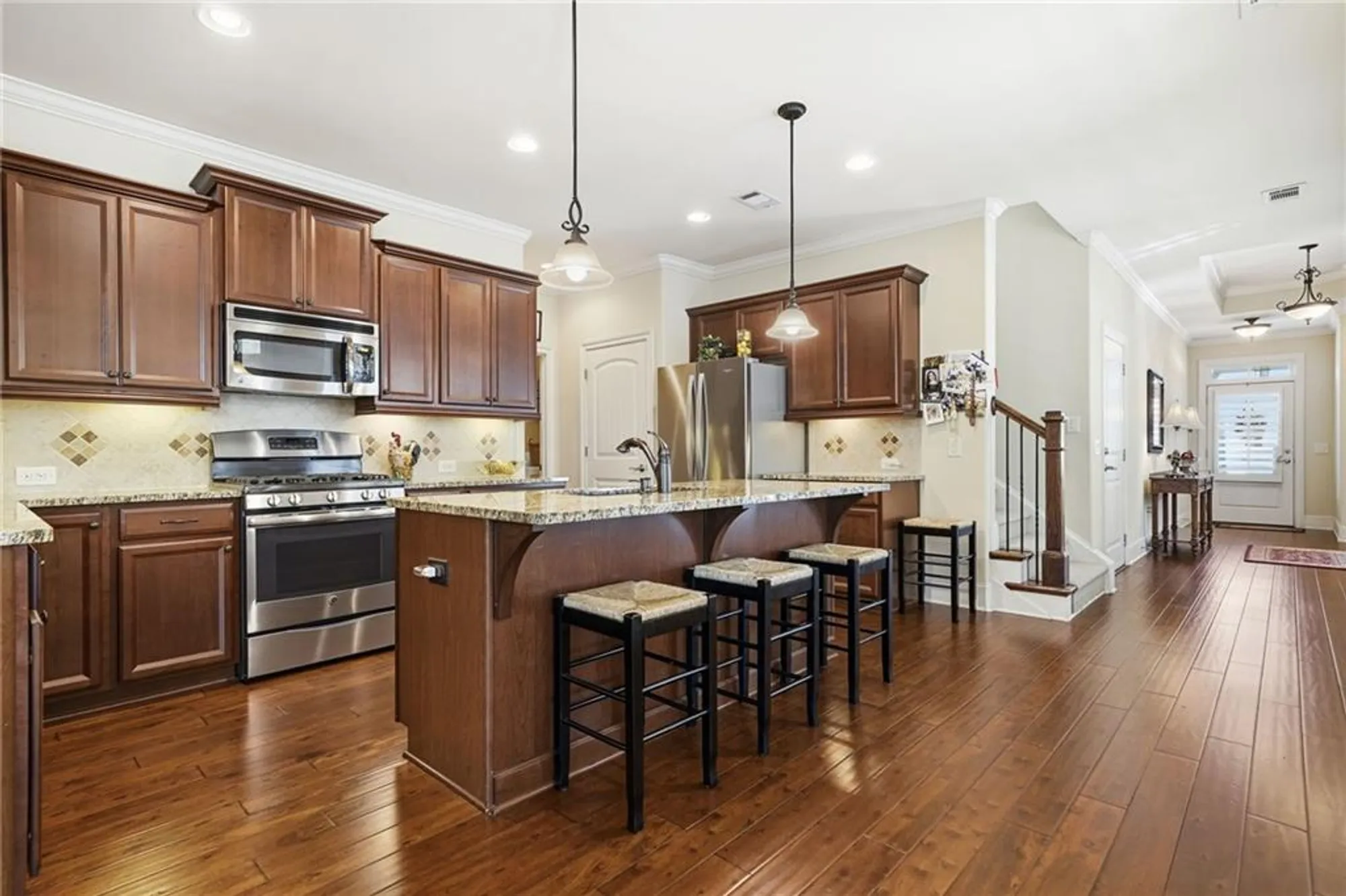 Property Slideshow image 16 of 44 | 126 heron xing, Woodstock, GA, 30188