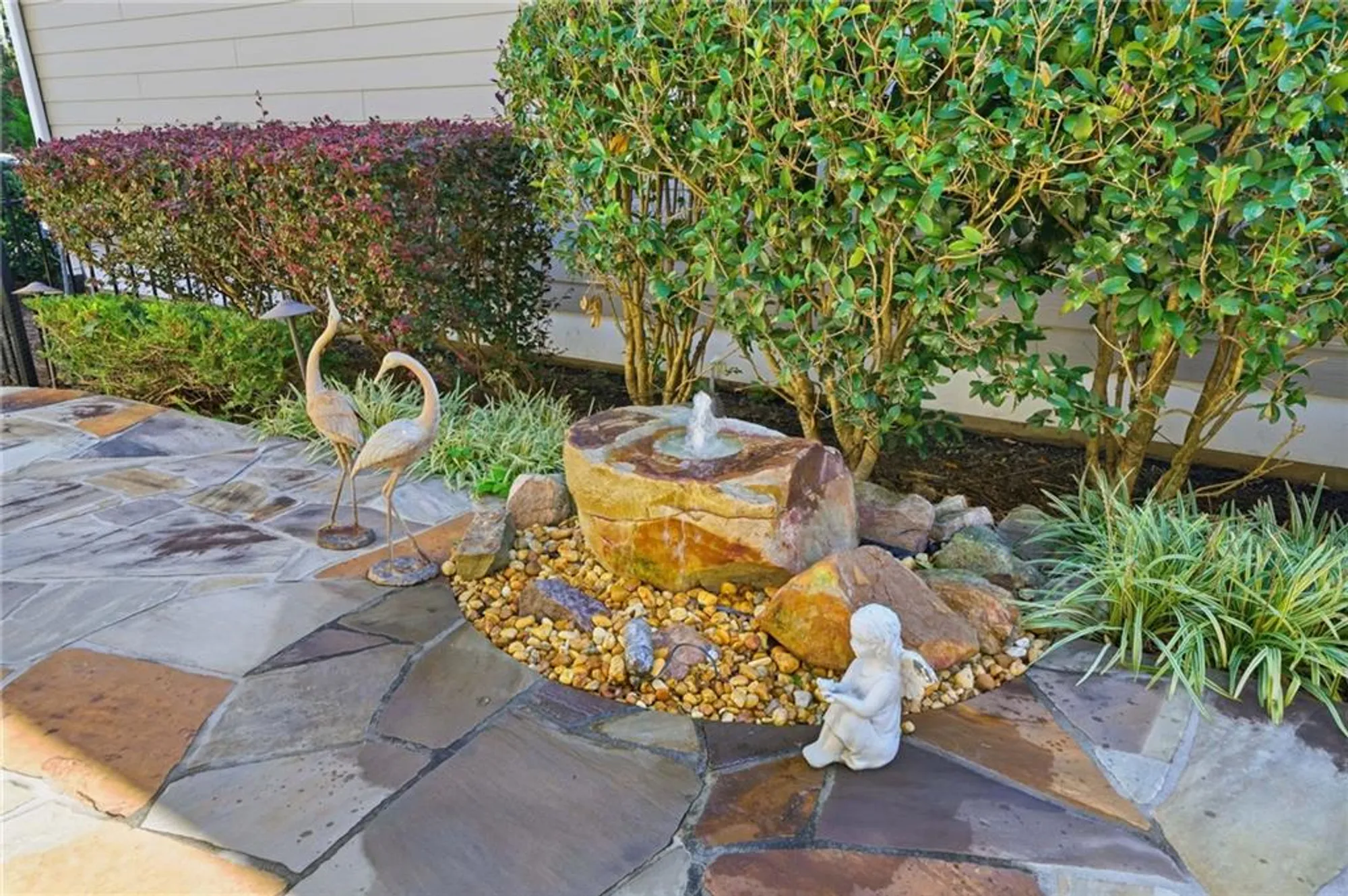Property Slideshow image 32 of 44 | 126 heron xing, Woodstock, GA, 30188