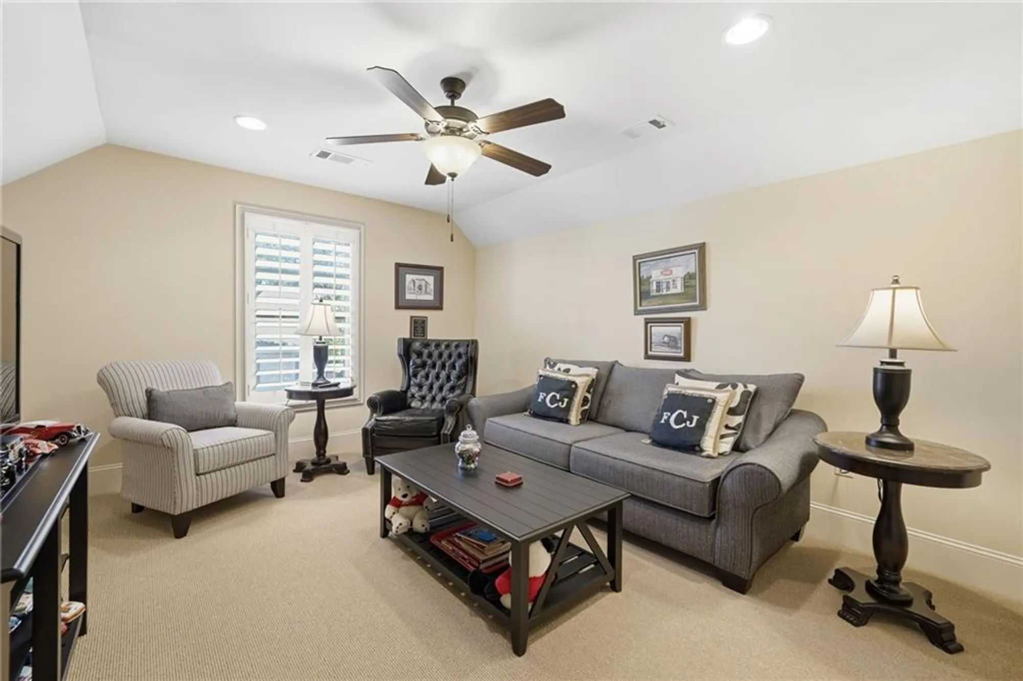 Property Slideshow image 26 of 44 | 126 heron xing, Woodstock, GA, 30188