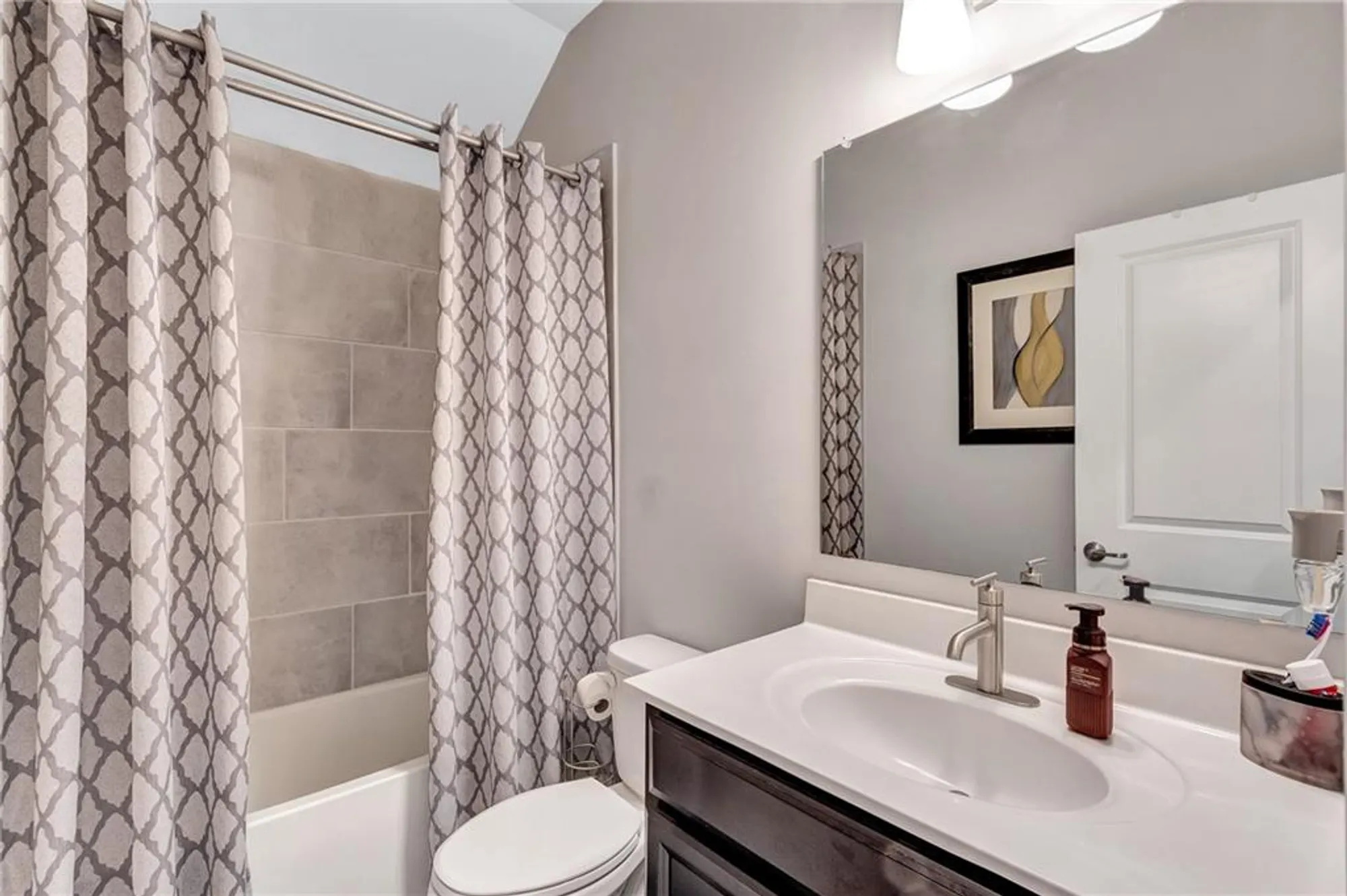Property Slideshow image 20 of 29 | 532 barlow pl, Grayson, GA, 30017