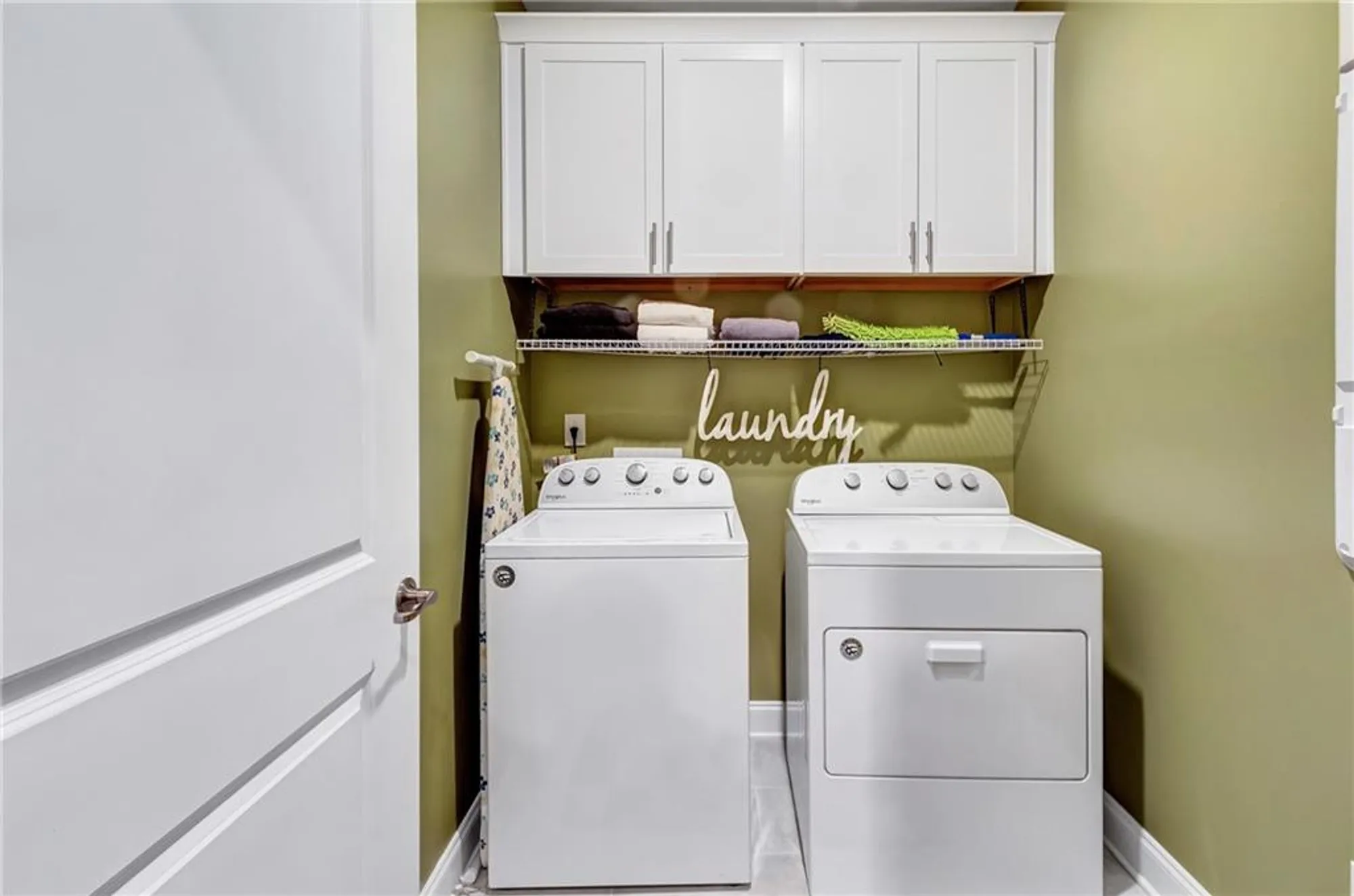 Property Slideshow image 24 of 29 | 532 barlow pl, Grayson, GA, 30017