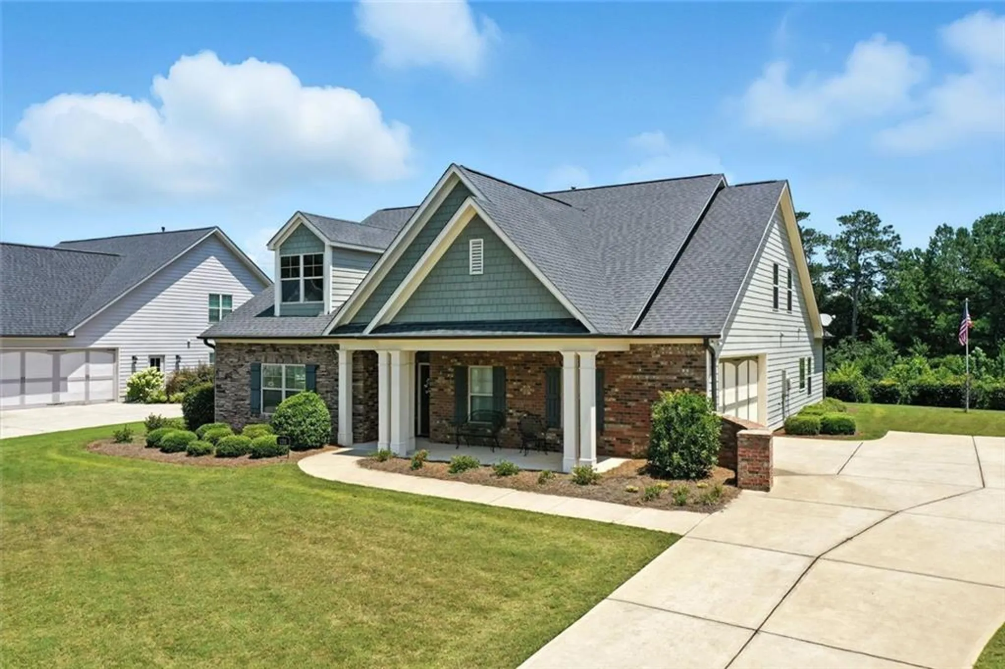 Property Slideshow image 3 of 40 | 120 sweetbriar farm rd, Woodstock, GA, 30188