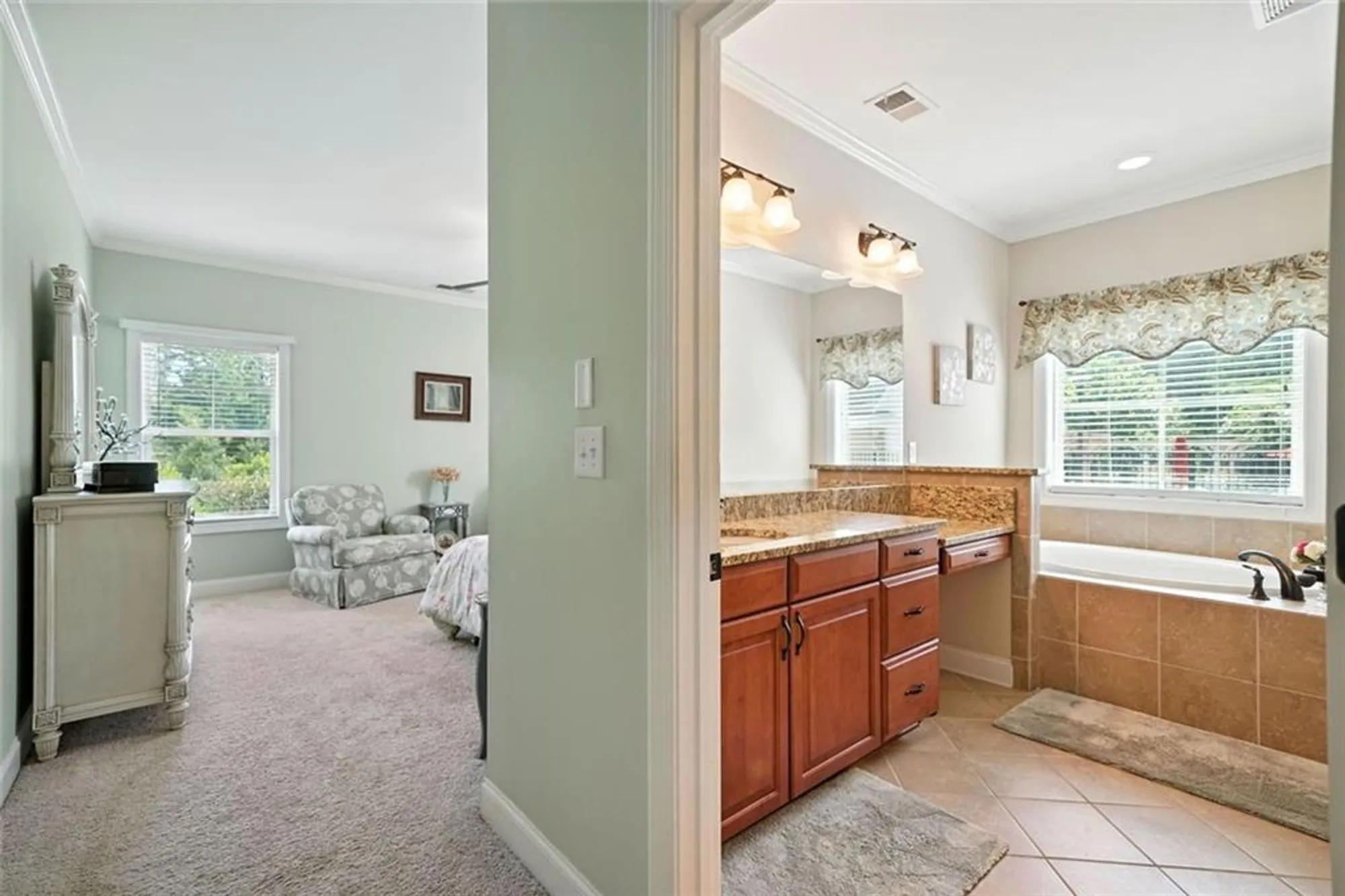 Property Slideshow image 20 of 40 | 120 sweetbriar farm rd, Woodstock, GA, 30188