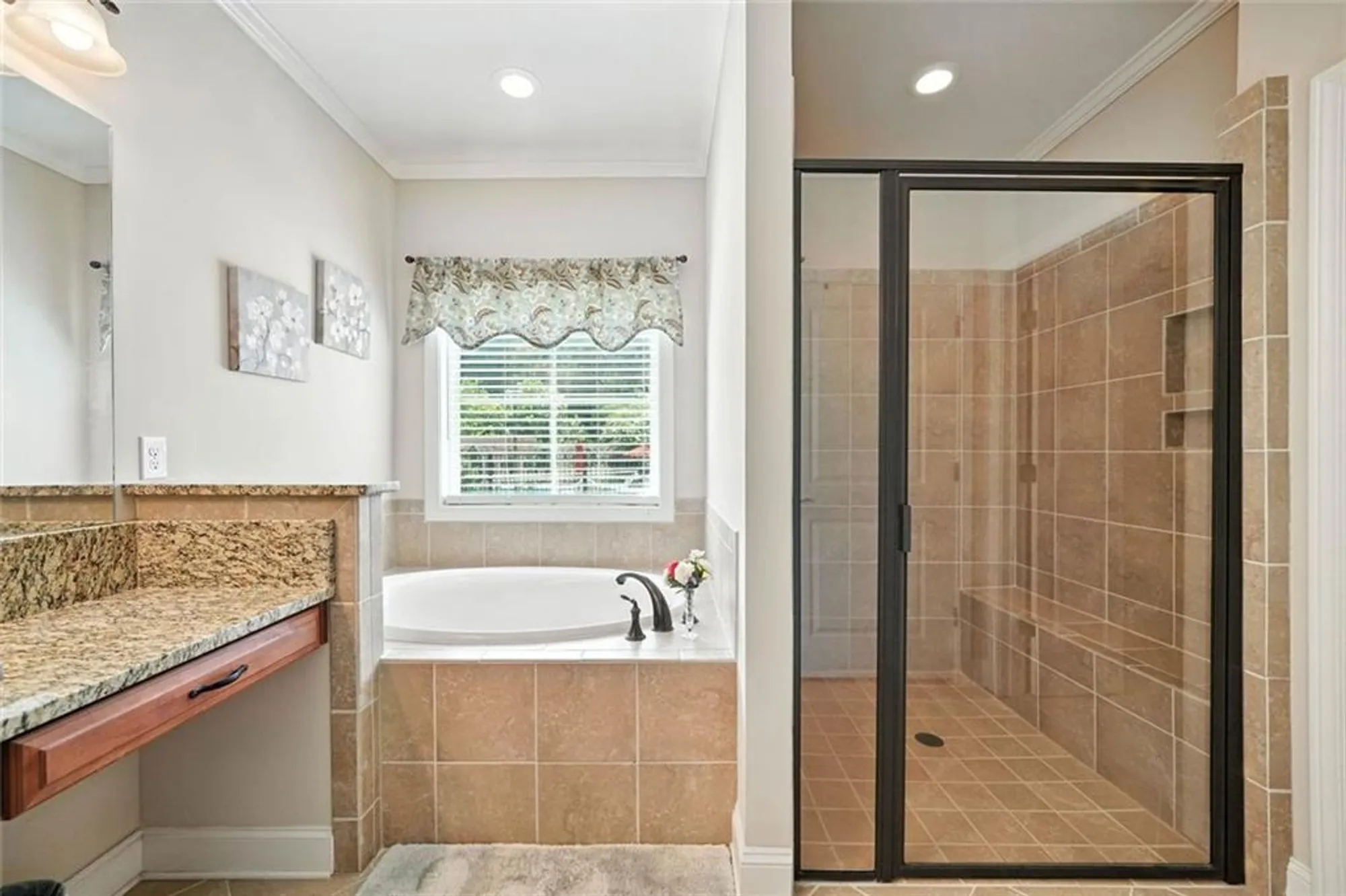 Property Slideshow image 22 of 40 | 120 sweetbriar farm rd, Woodstock, GA, 30188