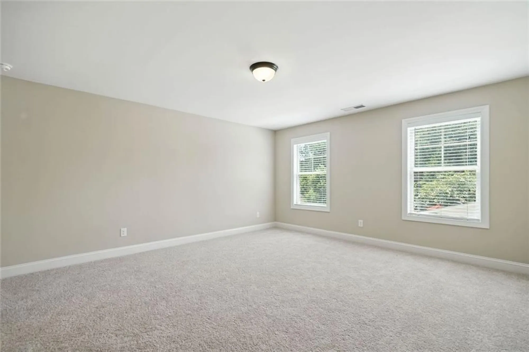 Property Slideshow image 27 of 40 | 120 sweetbriar farm rd, Woodstock, GA, 30188